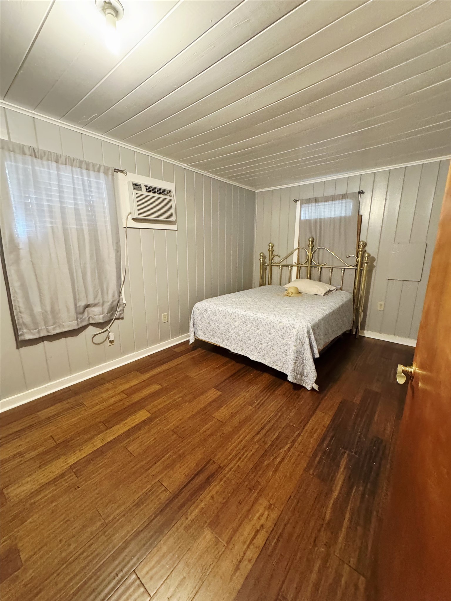 915 Martin Luther King Drive Property Photo 11