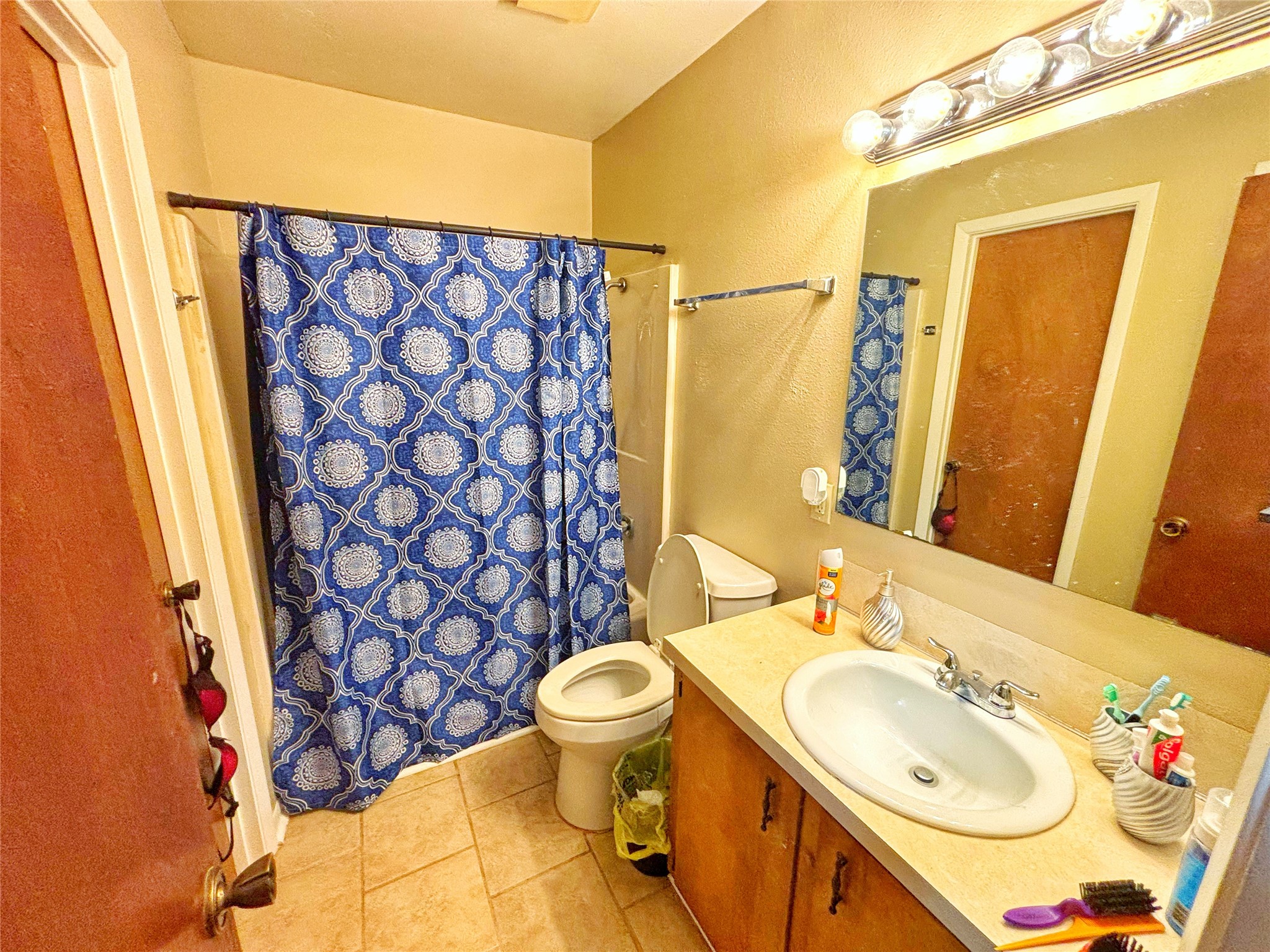 114 And 116 Woodland Circle Property Photo 7