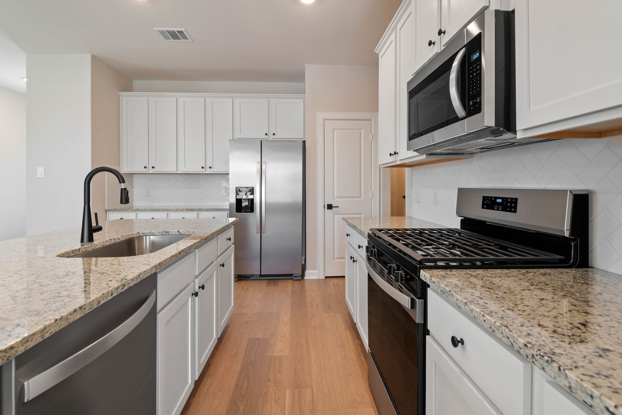 1107 Campside Drive Property Photo 5