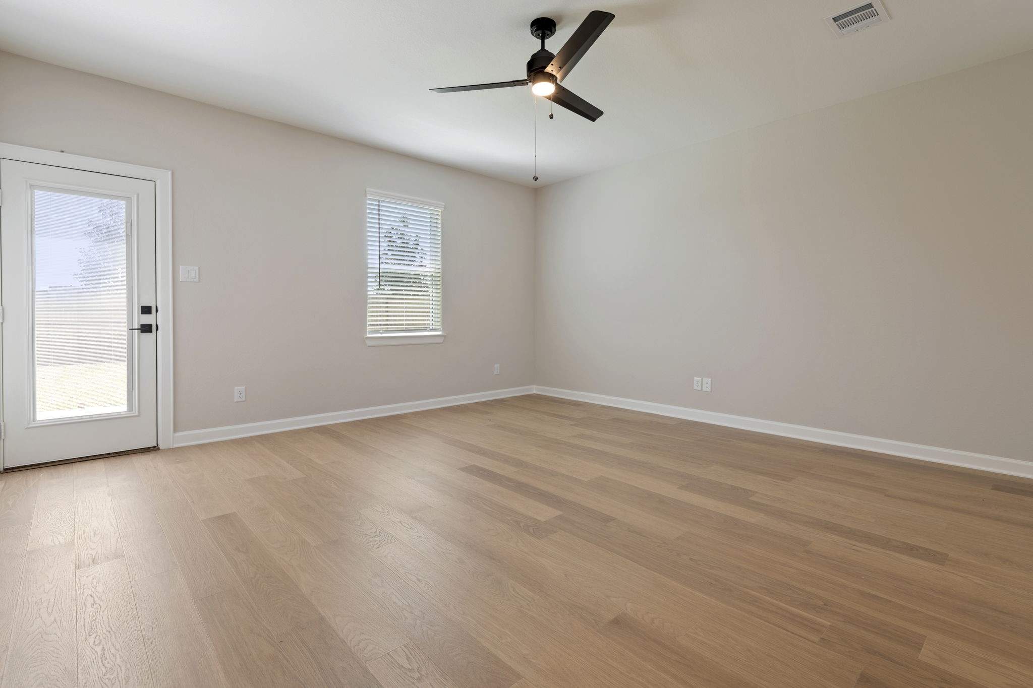 1107 Campside Drive Property Photo 9