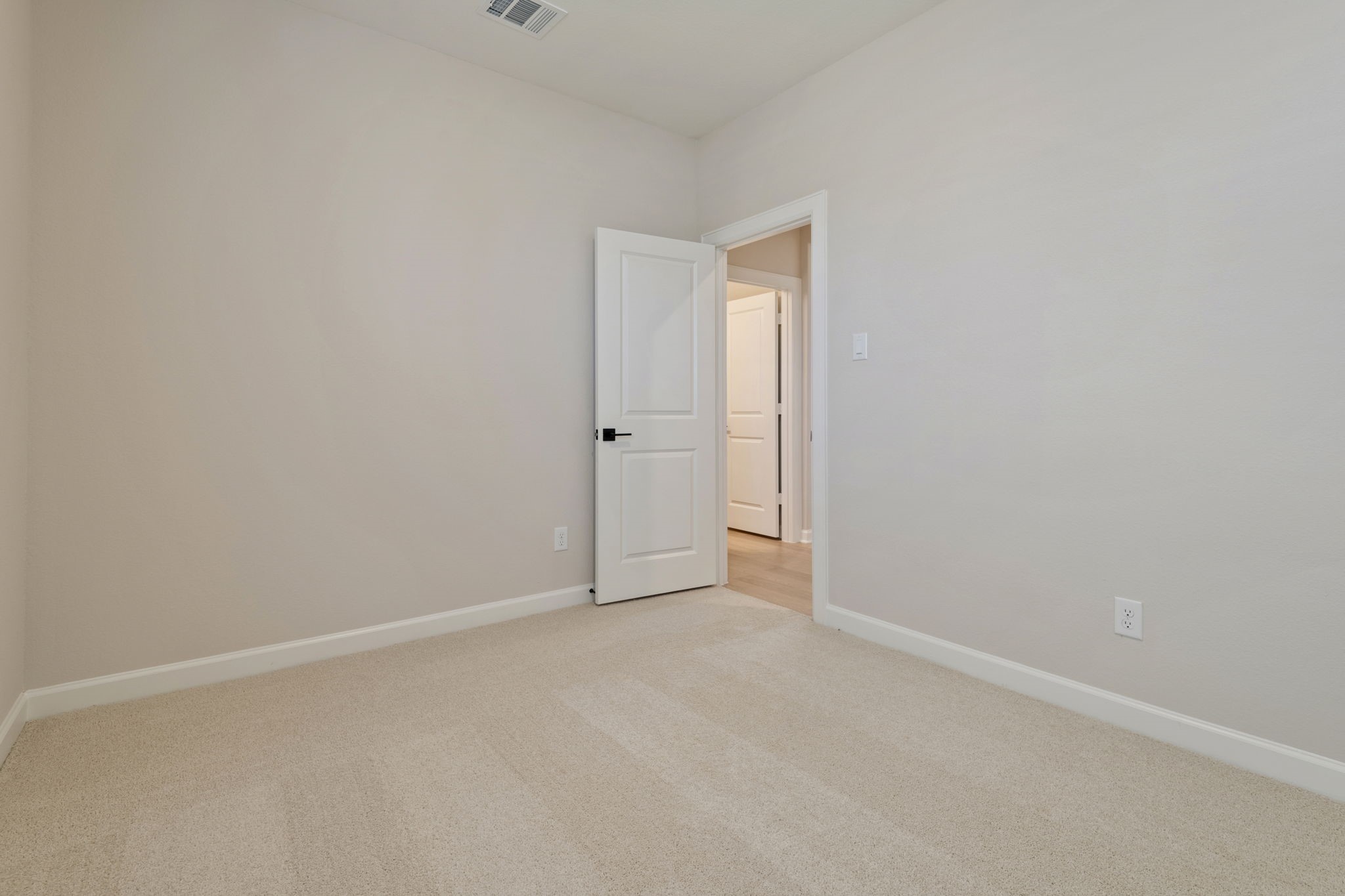 1107 Campside Drive Property Photo 16
