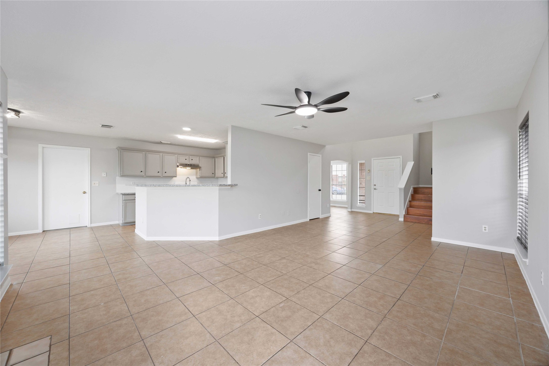 16710 Cheshire Place Drive Property Photo 6