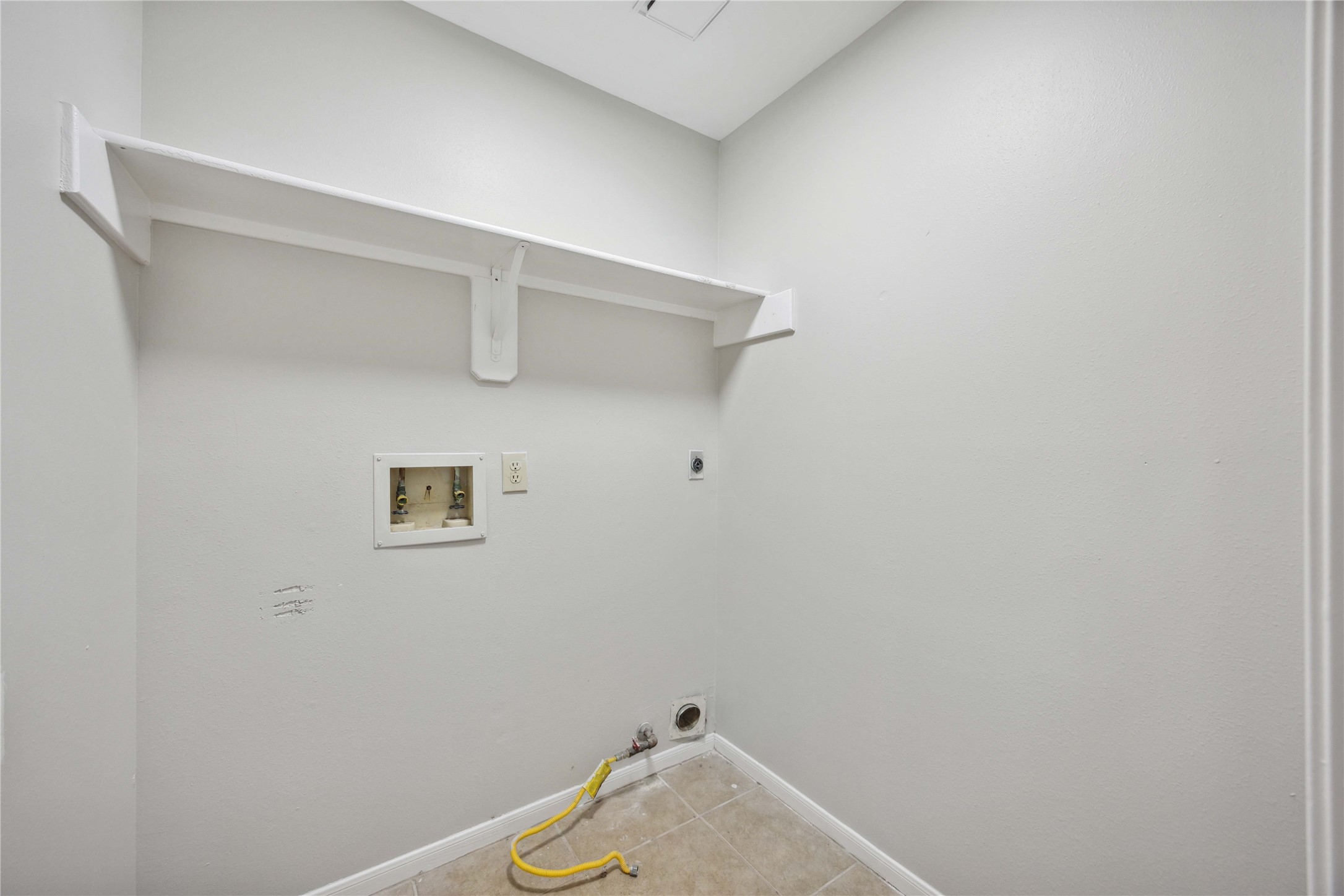 16710 Cheshire Place Drive Property Photo 15