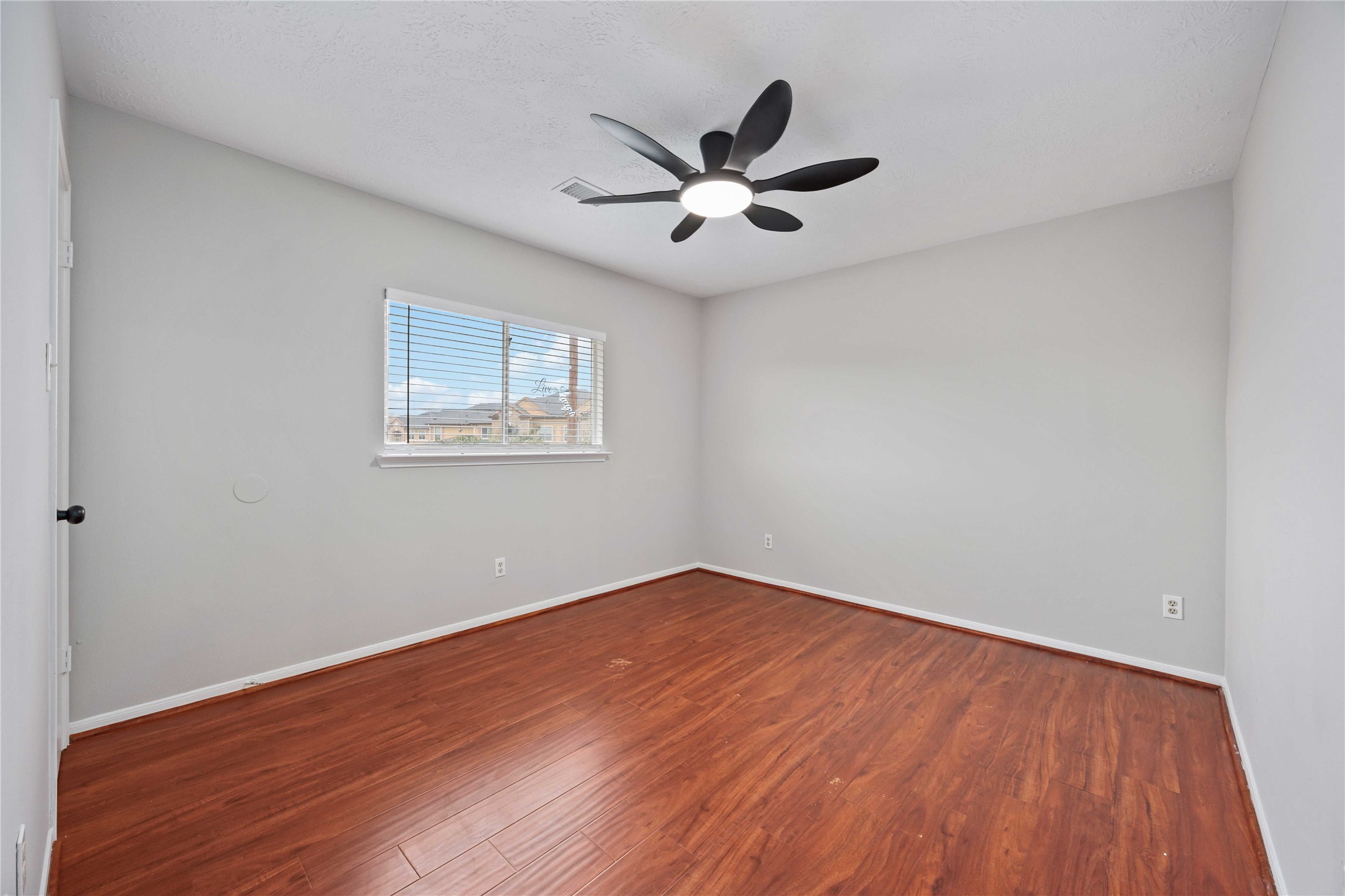 16710 Cheshire Place Drive Property Photo 23