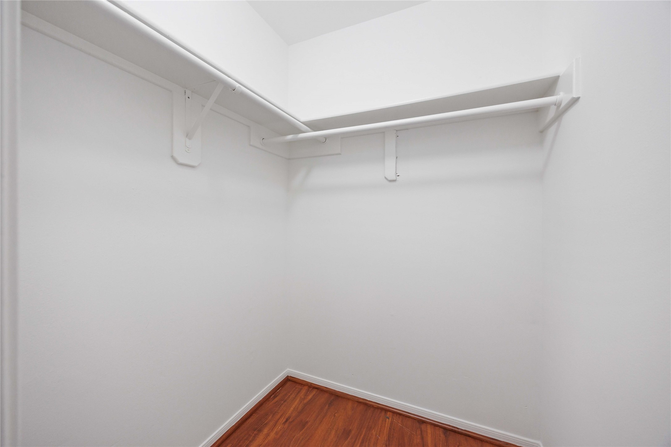 16710 Cheshire Place Drive Property Photo 25