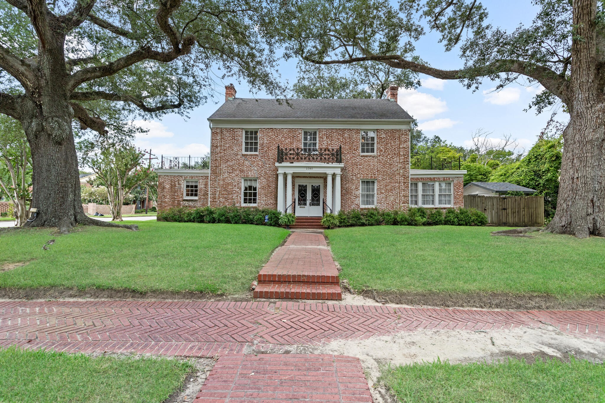 2380 Long Street Property Photo