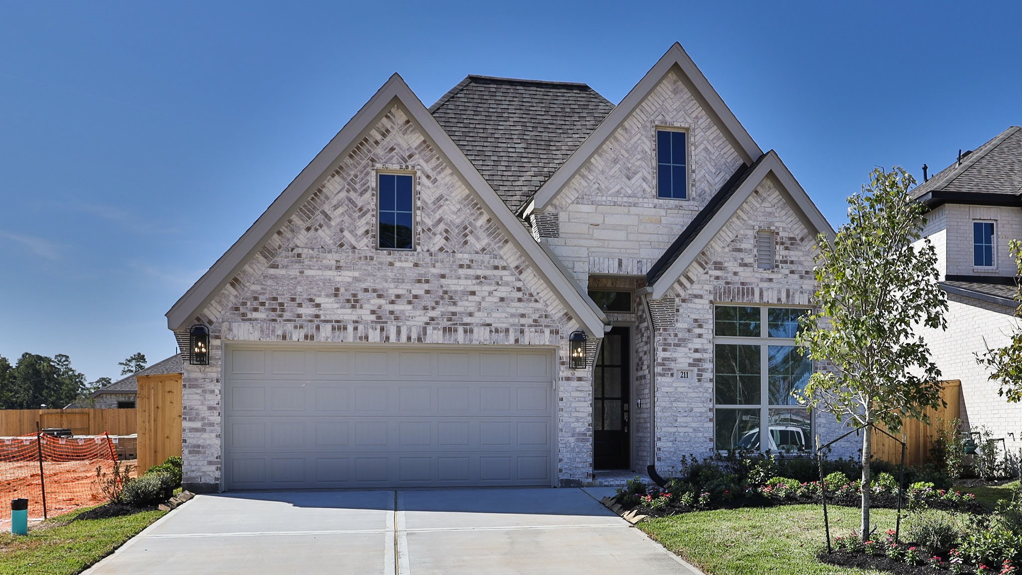 211 Sierra Stream Lane Property Photo 1