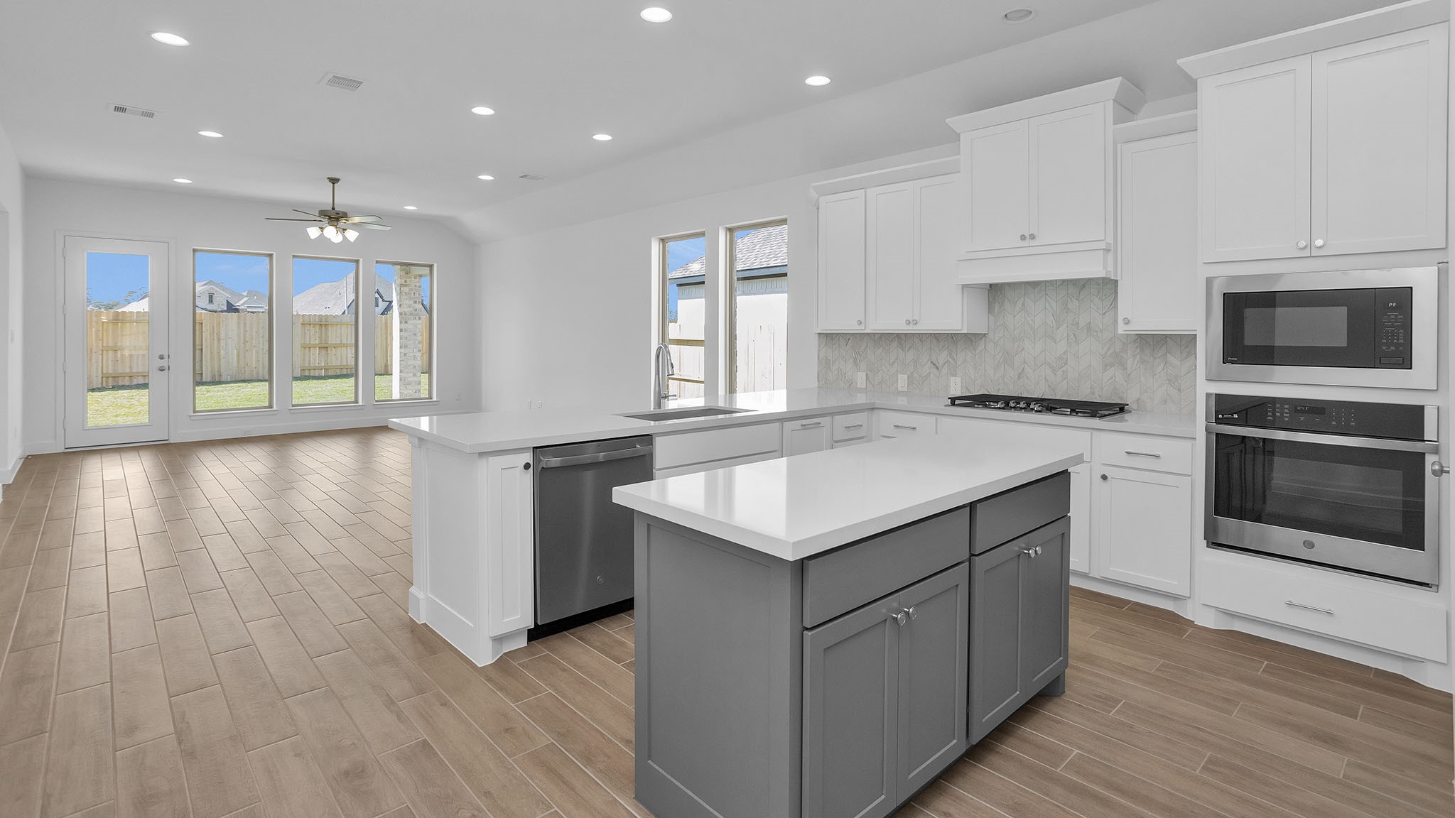 211 Sierra Stream Lane Property Photo 3