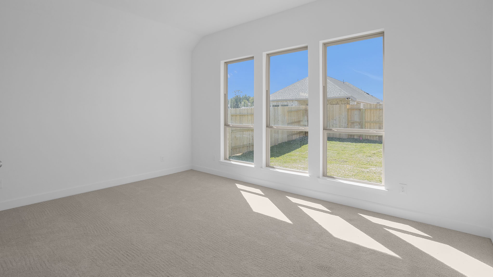 211 Sierra Stream Lane Property Photo 4