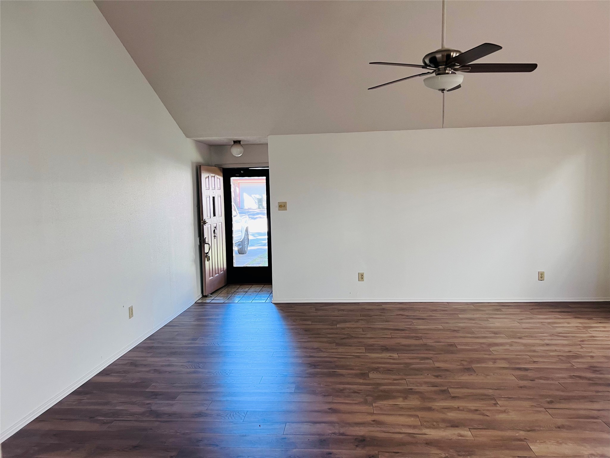 2239 Trail West Street Property Photo 7