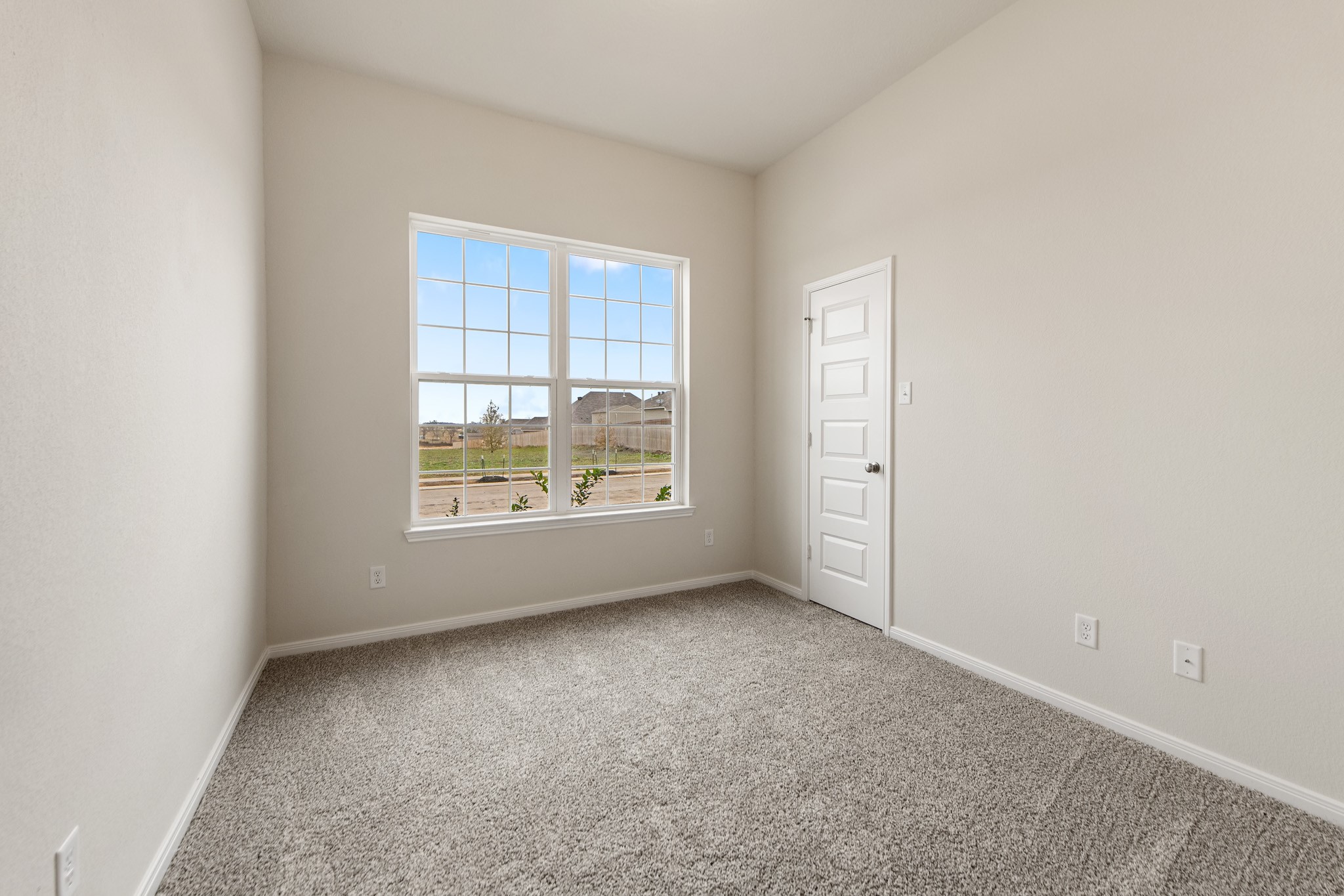 1412 Lake Ridge Drive Property Photo 7