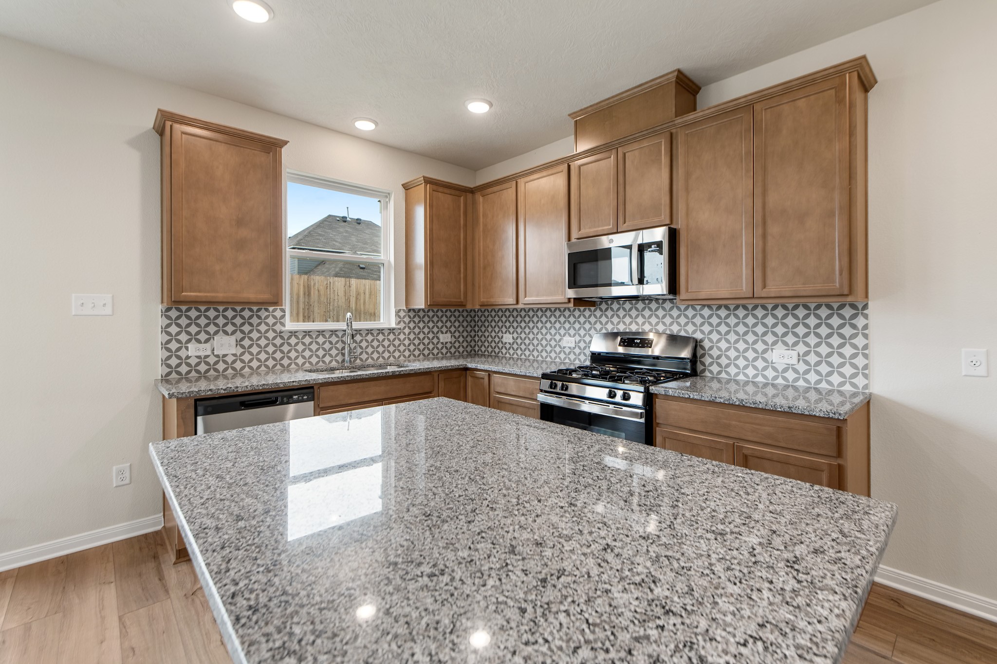 1412 Lake Ridge Drive Property Photo 19