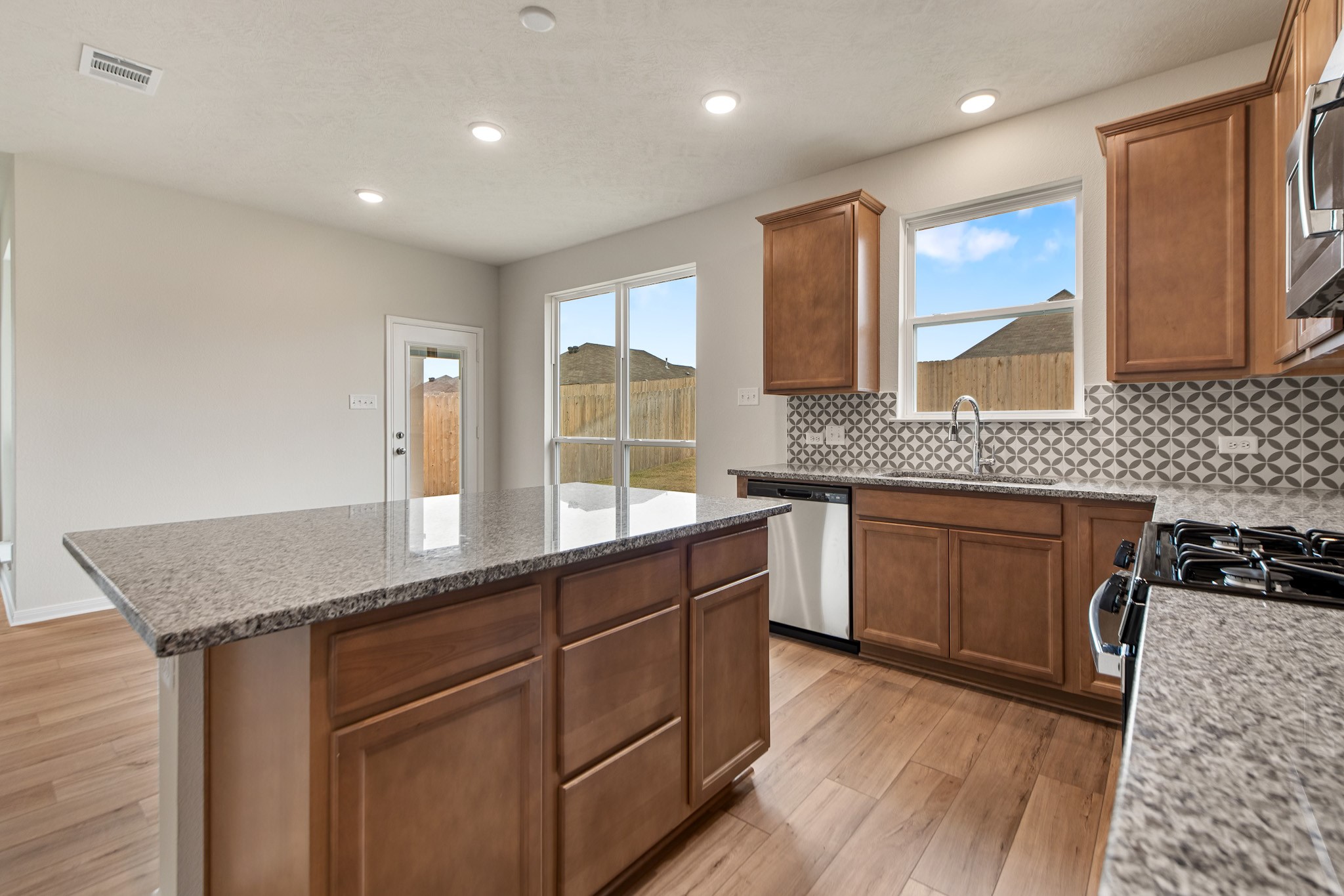 1412 Lake Ridge Drive Property Photo 22