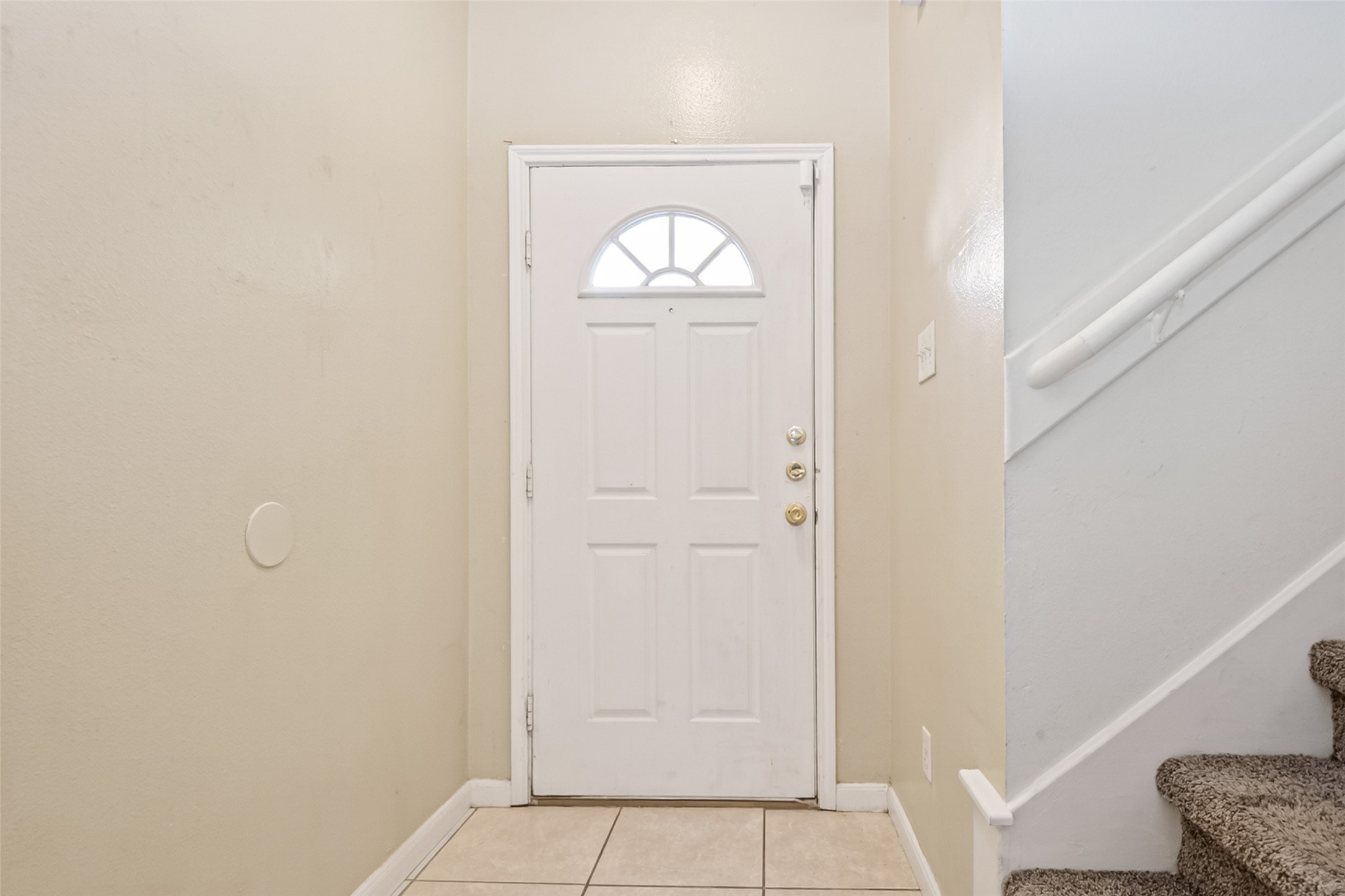 15515 Waldron Circle B Property Photo 4