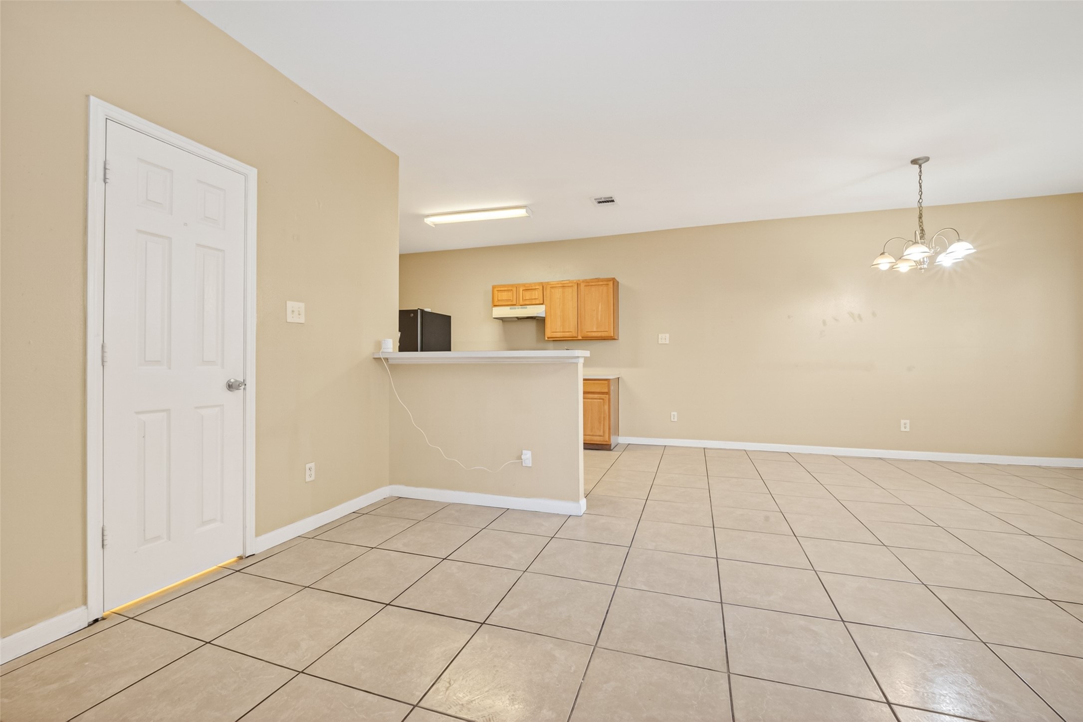 15515 Waldron Circle B Property Photo 6