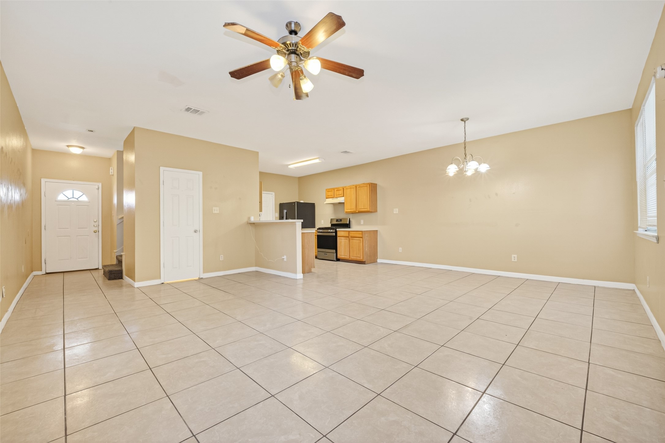 15515 Waldron Circle B Property Photo 7