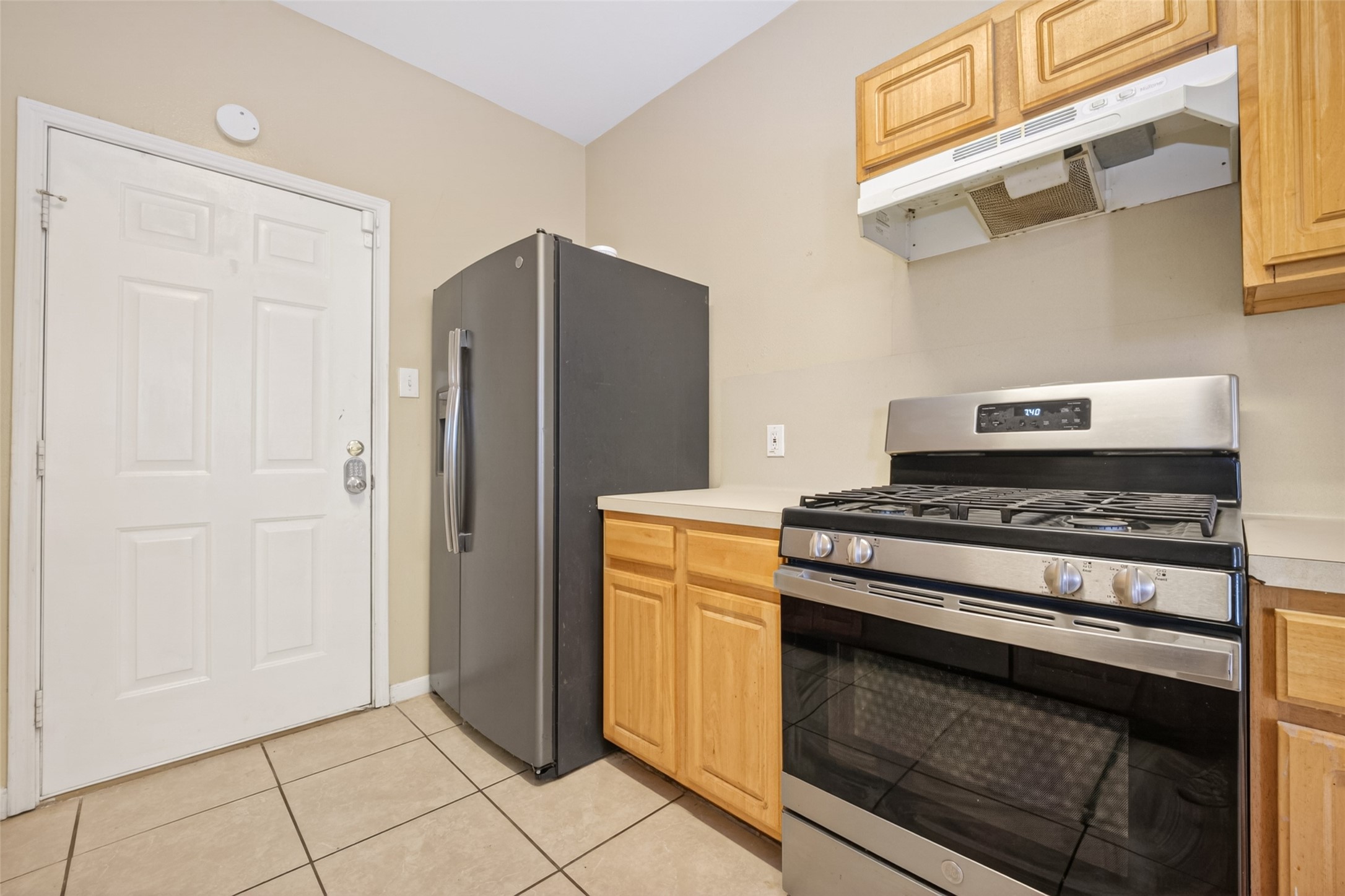 15515 Waldron Circle B Property Photo 14