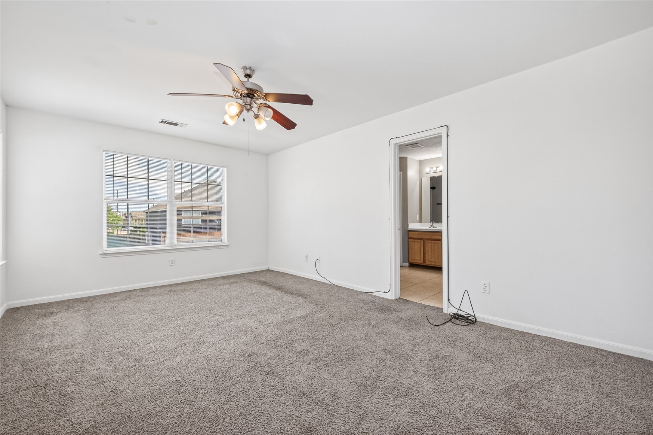 15515 Waldron Circle B Property Photo 17
