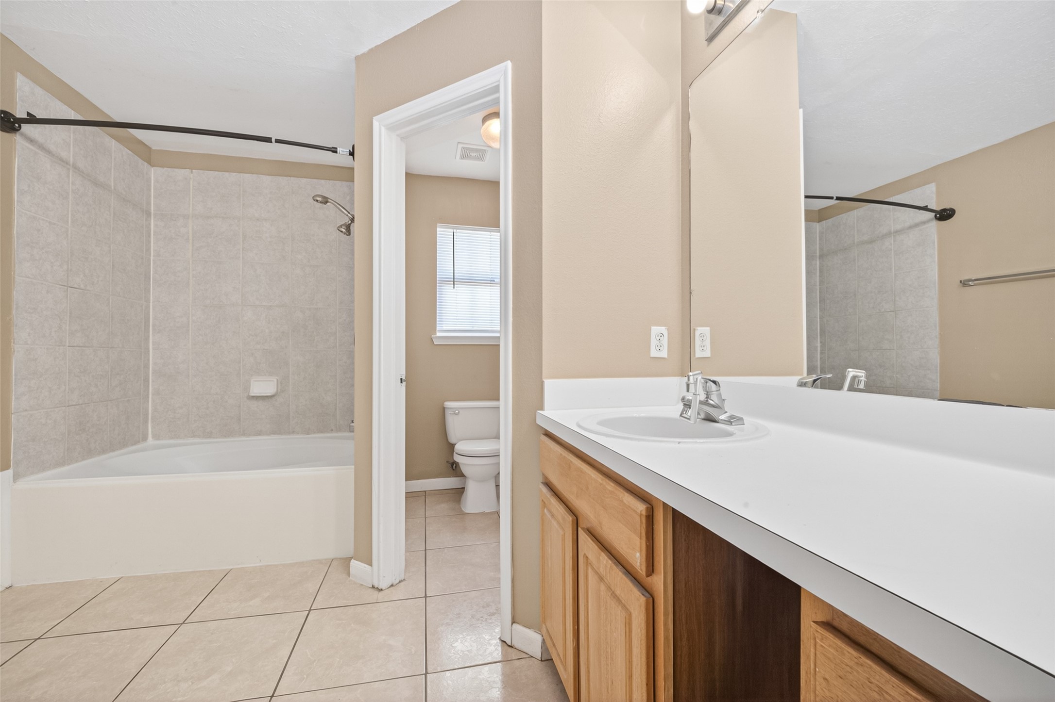 15515 Waldron Circle B Property Photo 23