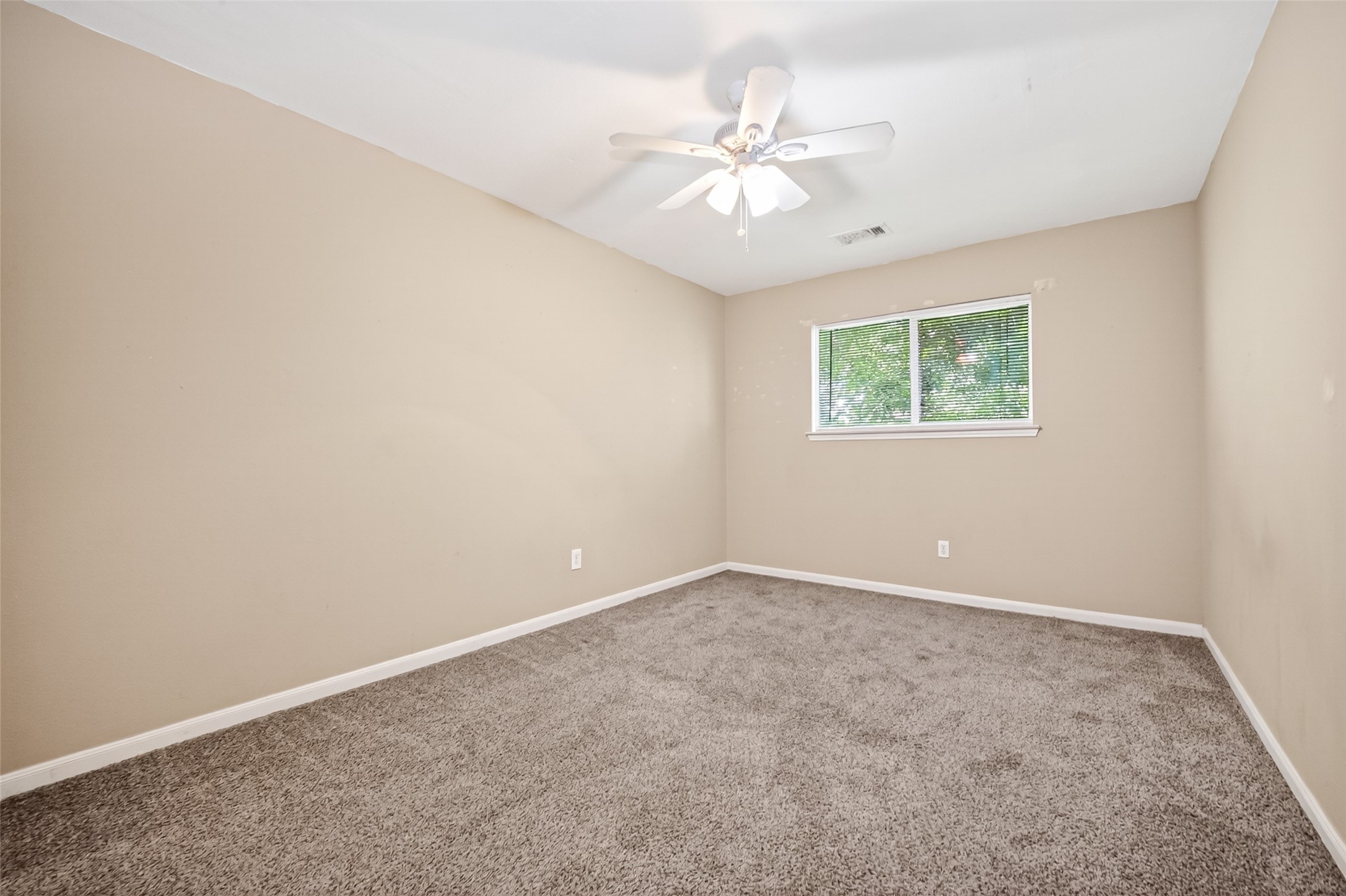 15515 Waldron Circle B Property Photo 30