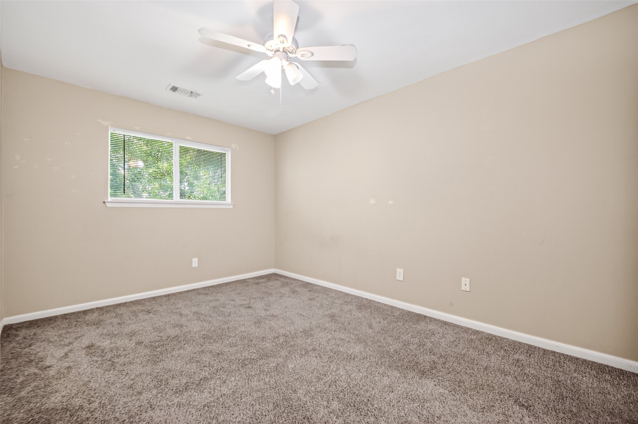 15515 Waldron Circle B Property Photo 31