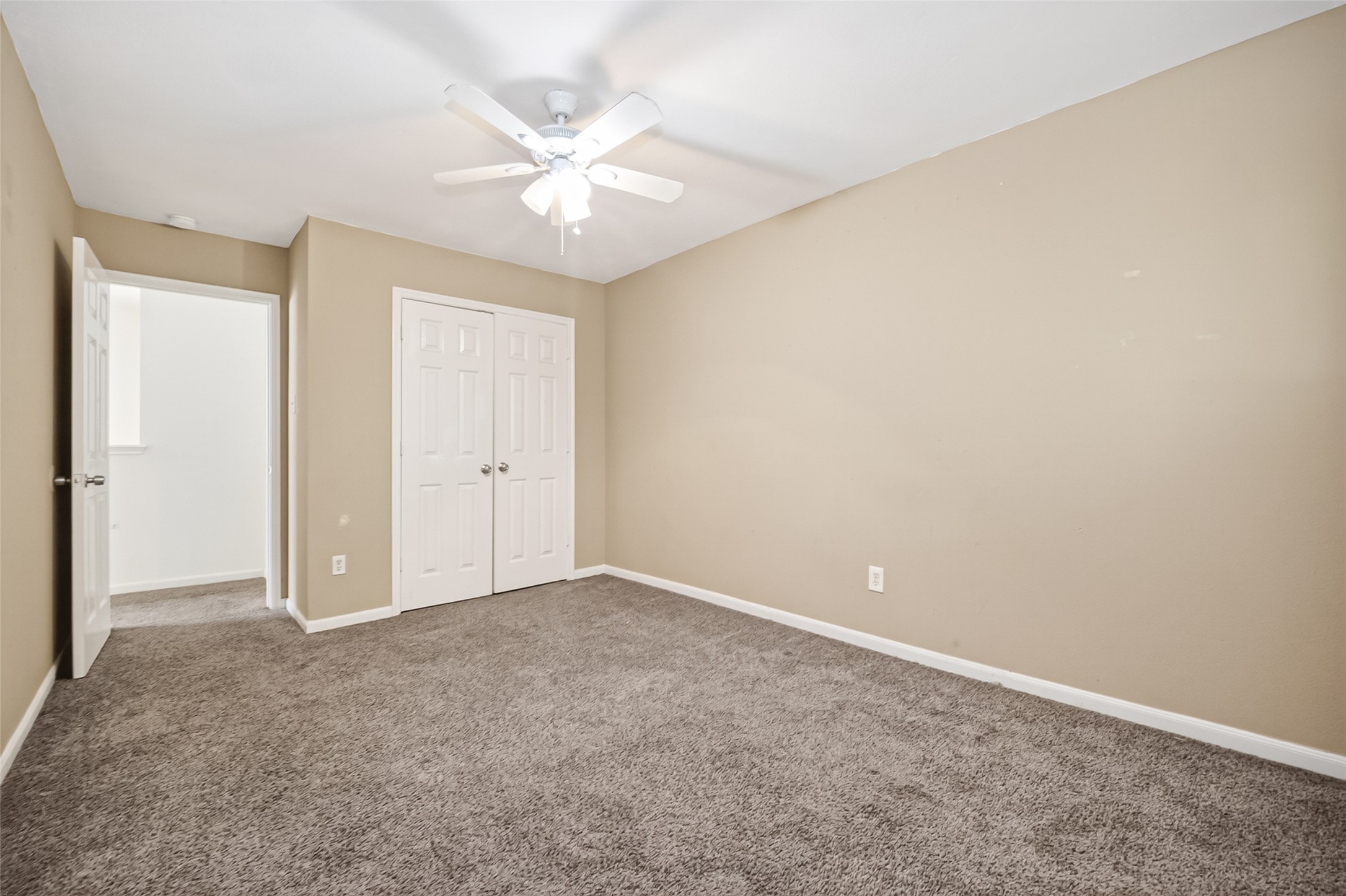 15515 Waldron Circle B Property Photo 33