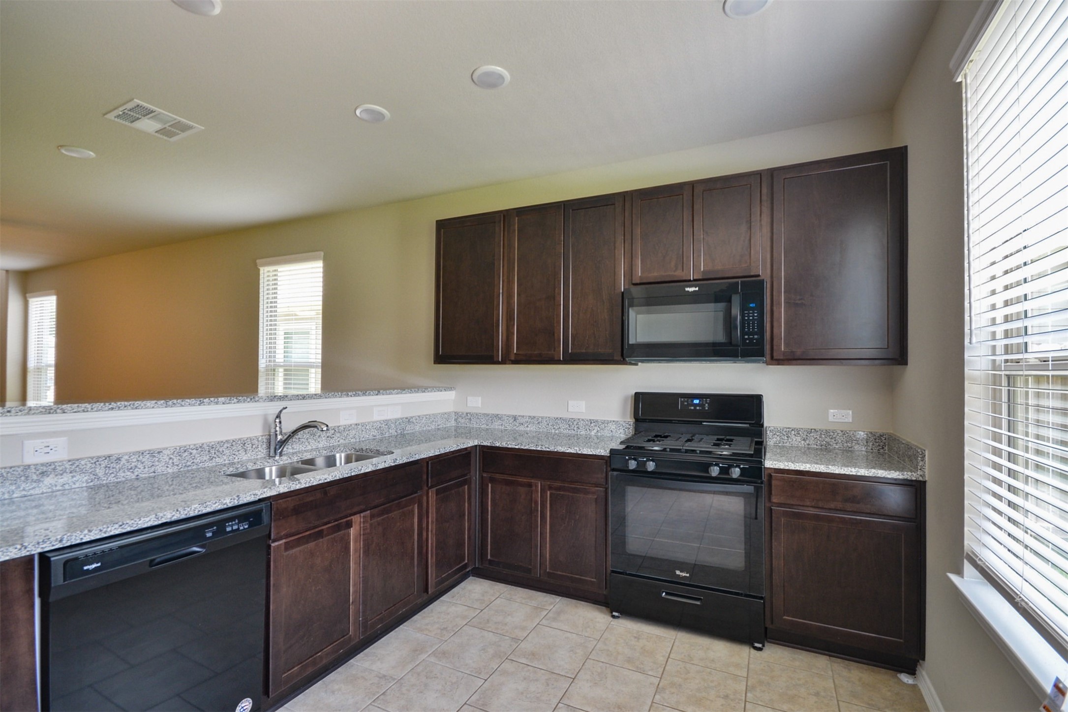 24810 Winema Woods Lane Property Photo 9