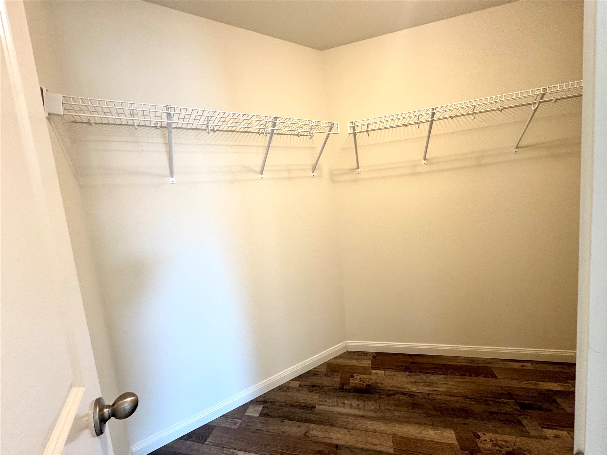 9418 Sky Blue Drive Property Photo 6