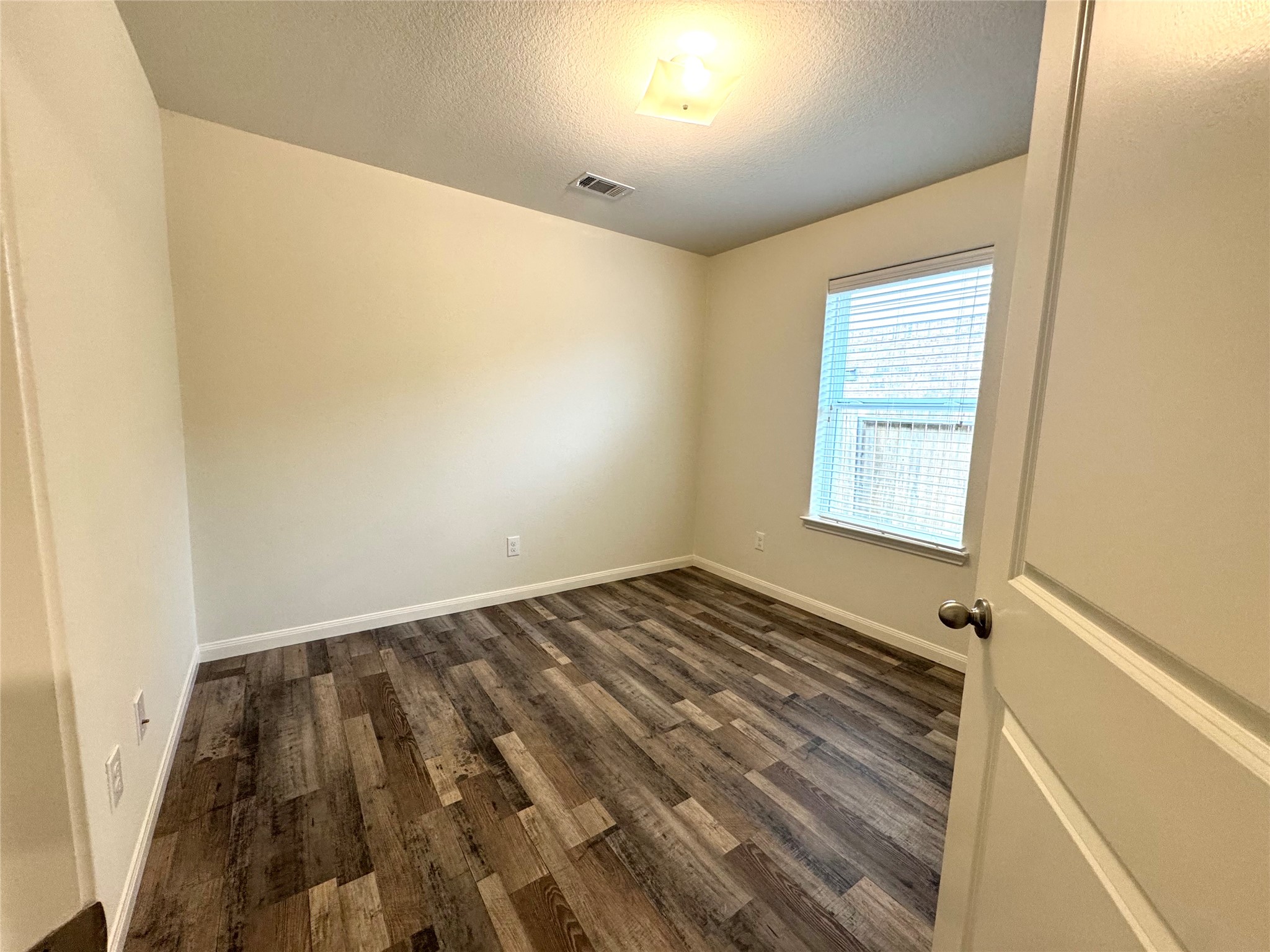 9418 Sky Blue Drive Property Photo 11