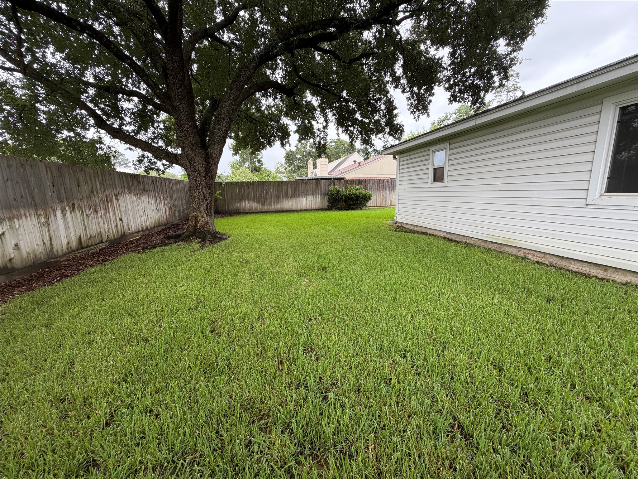 18530 Sweetmeadow Drive Property Photo 21