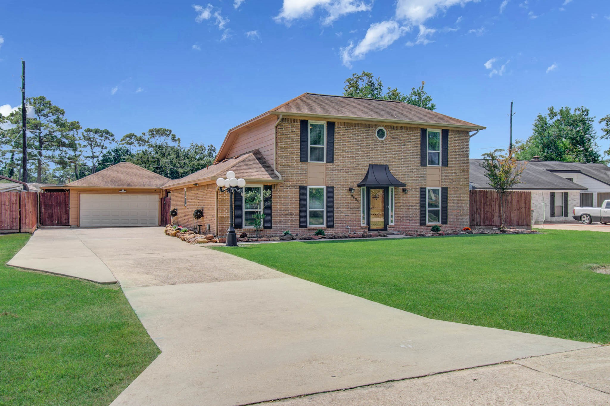 9834 Pinehurst Street Property Photo 1