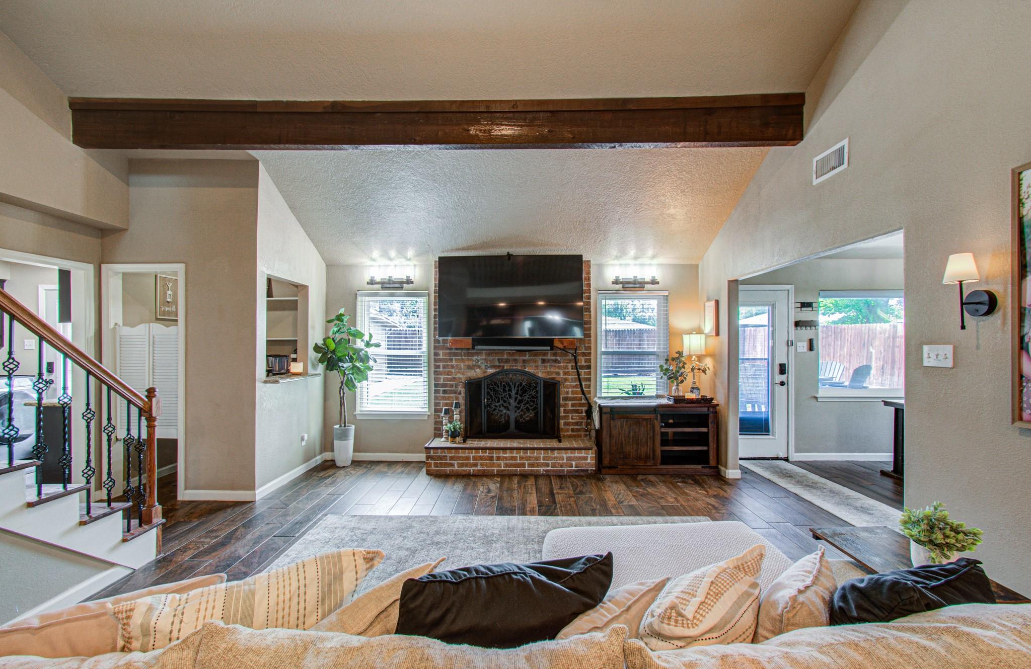 9834 Pinehurst Street Property Photo 15