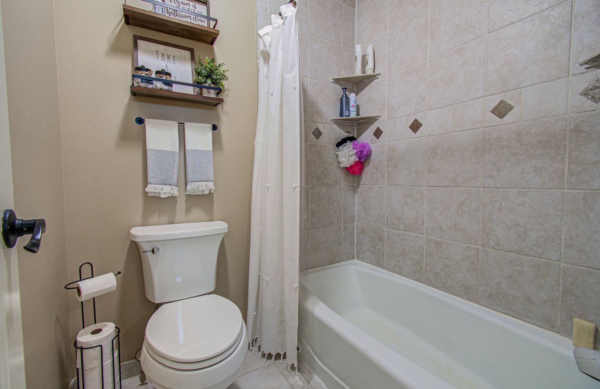 9834 Pinehurst Street Property Photo 27