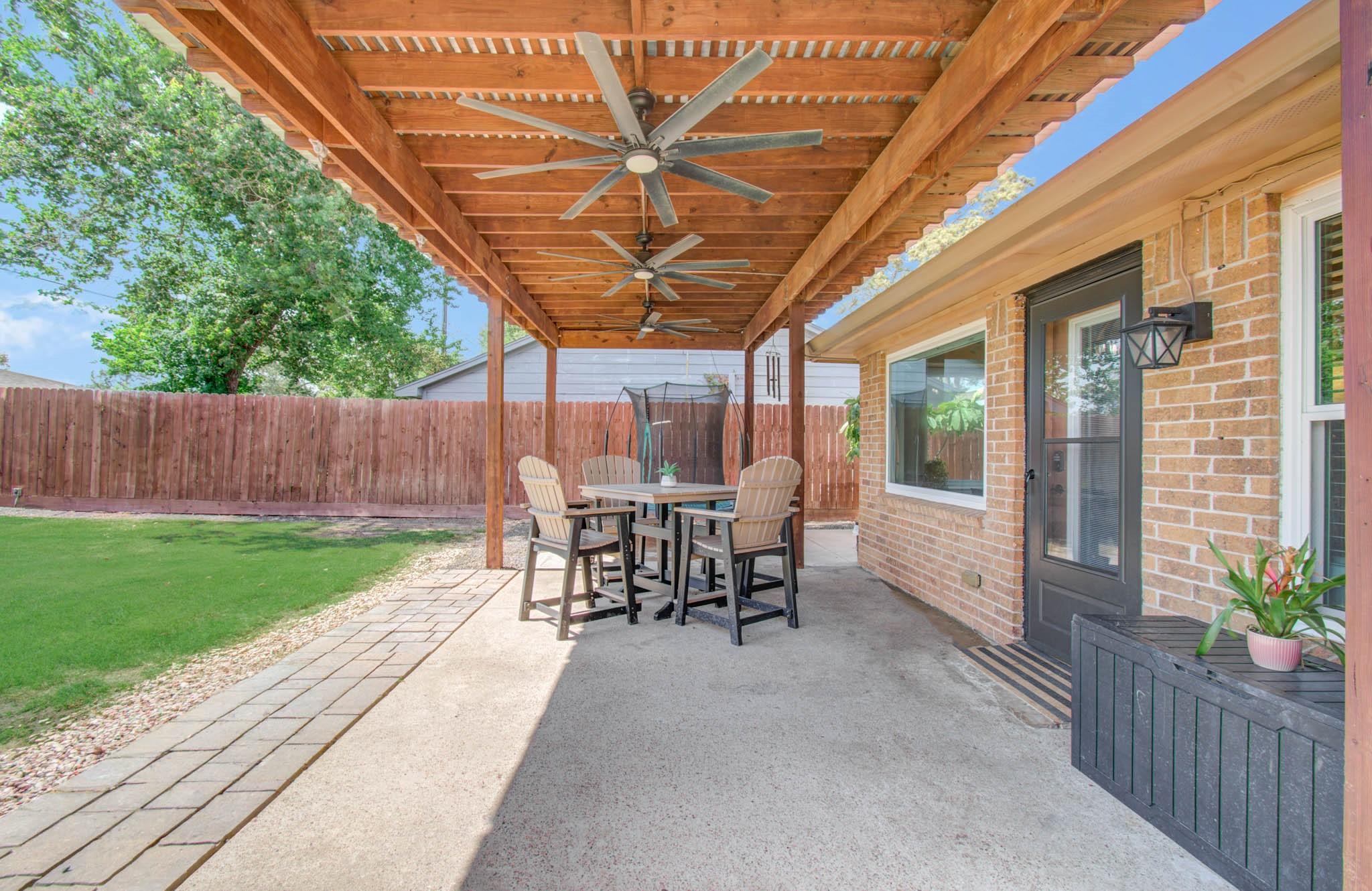 9834 Pinehurst Street Property Photo 29