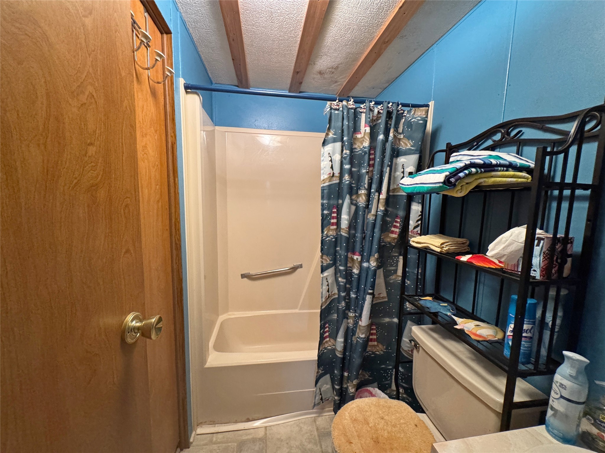 51 N Lakeside Drive Property Photo 18