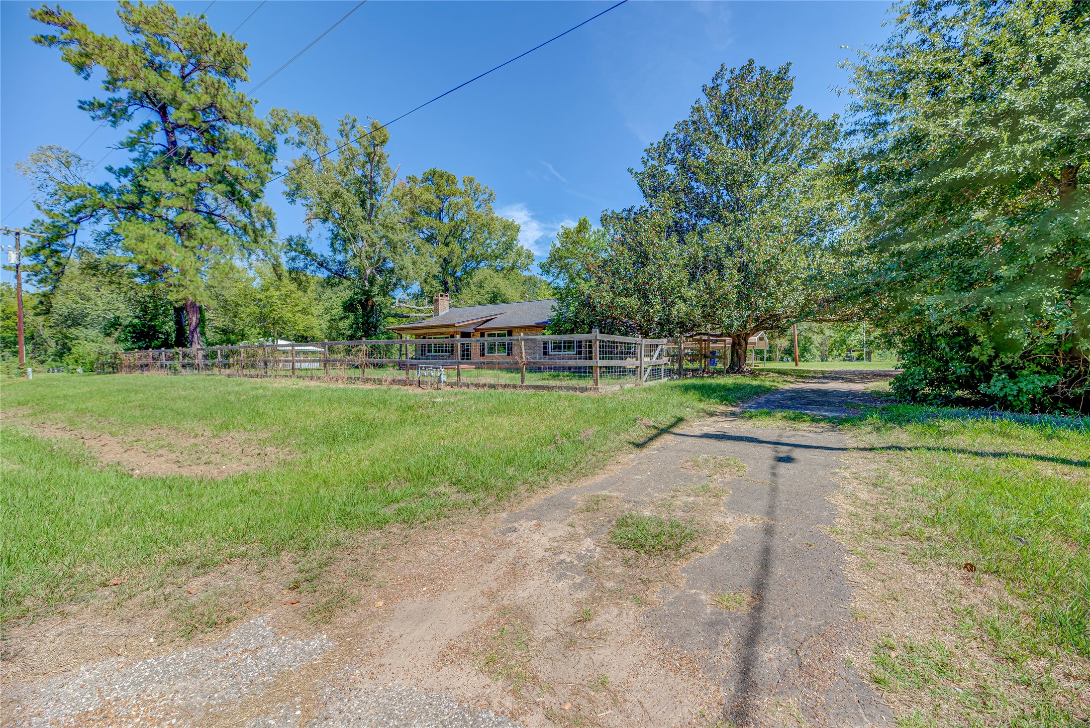 795 State Highway Loop 393 Property Photo 1