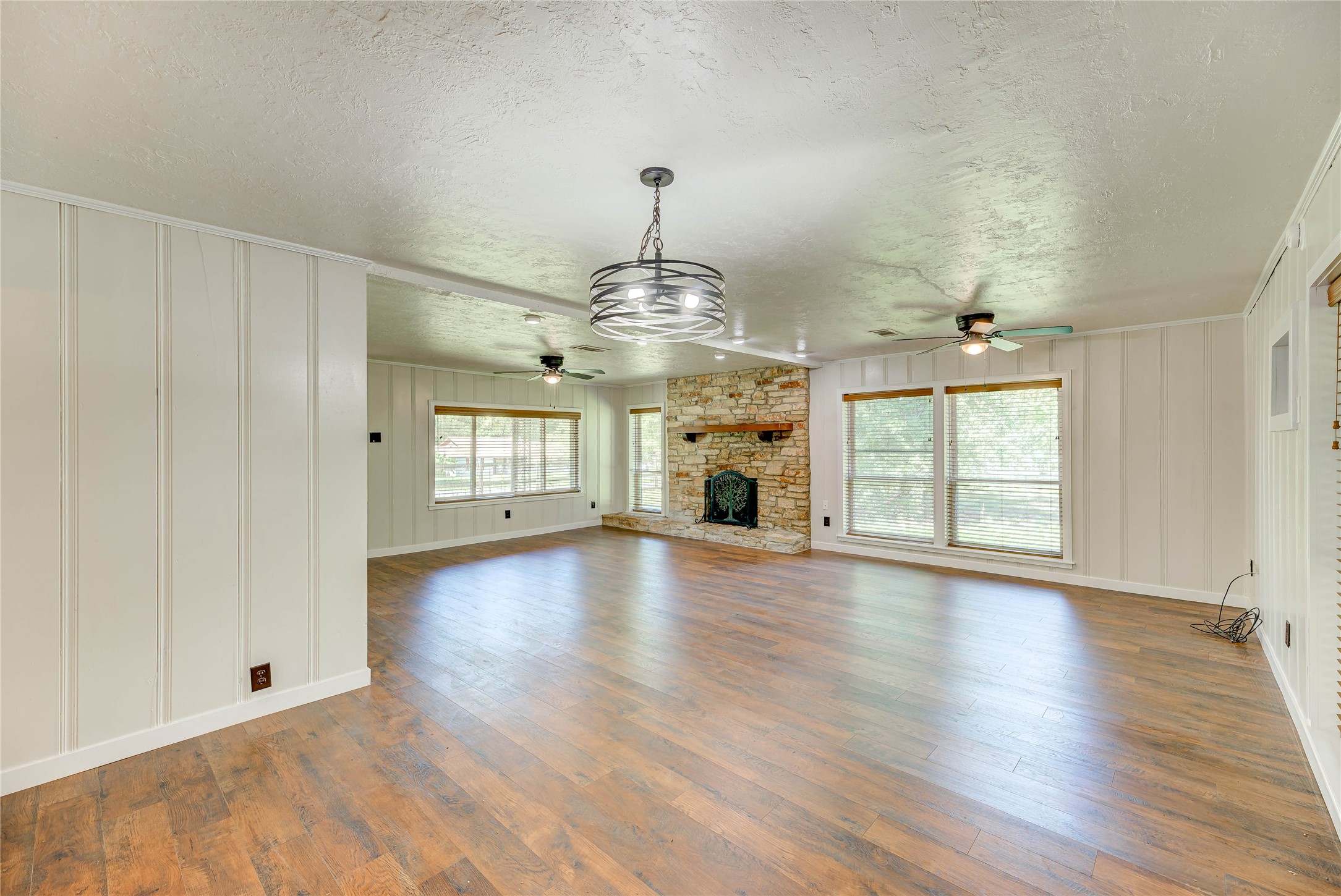 795 State Highway Loop 393 Property Photo 6