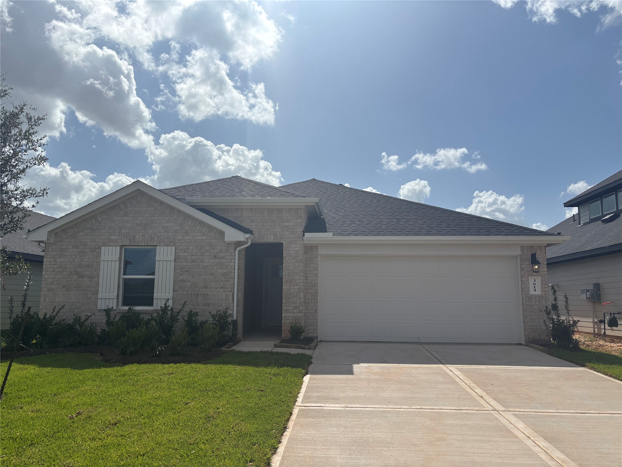 3614 Melbourne Manor Property Photo 2