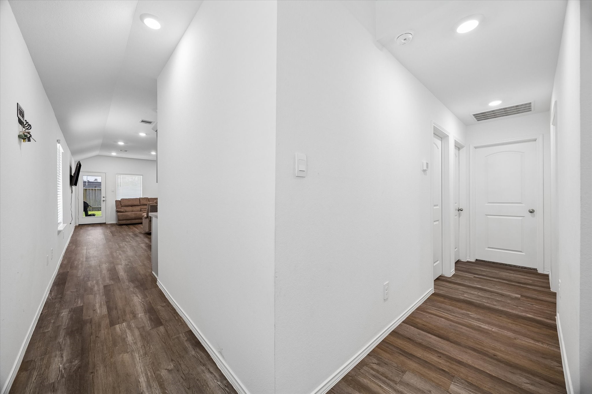 5822 Hampton Valley Drive Property Photo 5