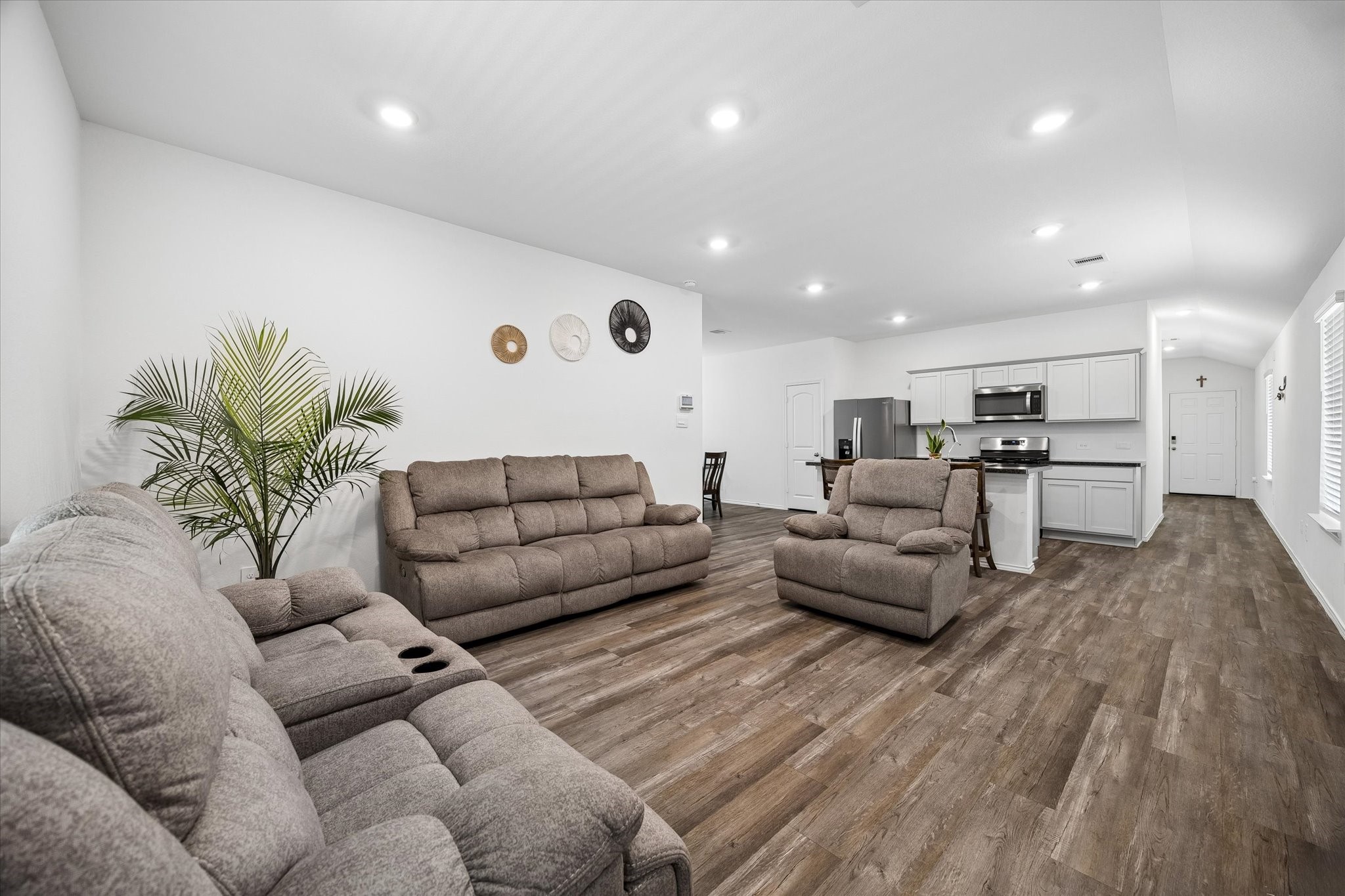 5822 Hampton Valley Drive Property Photo 13