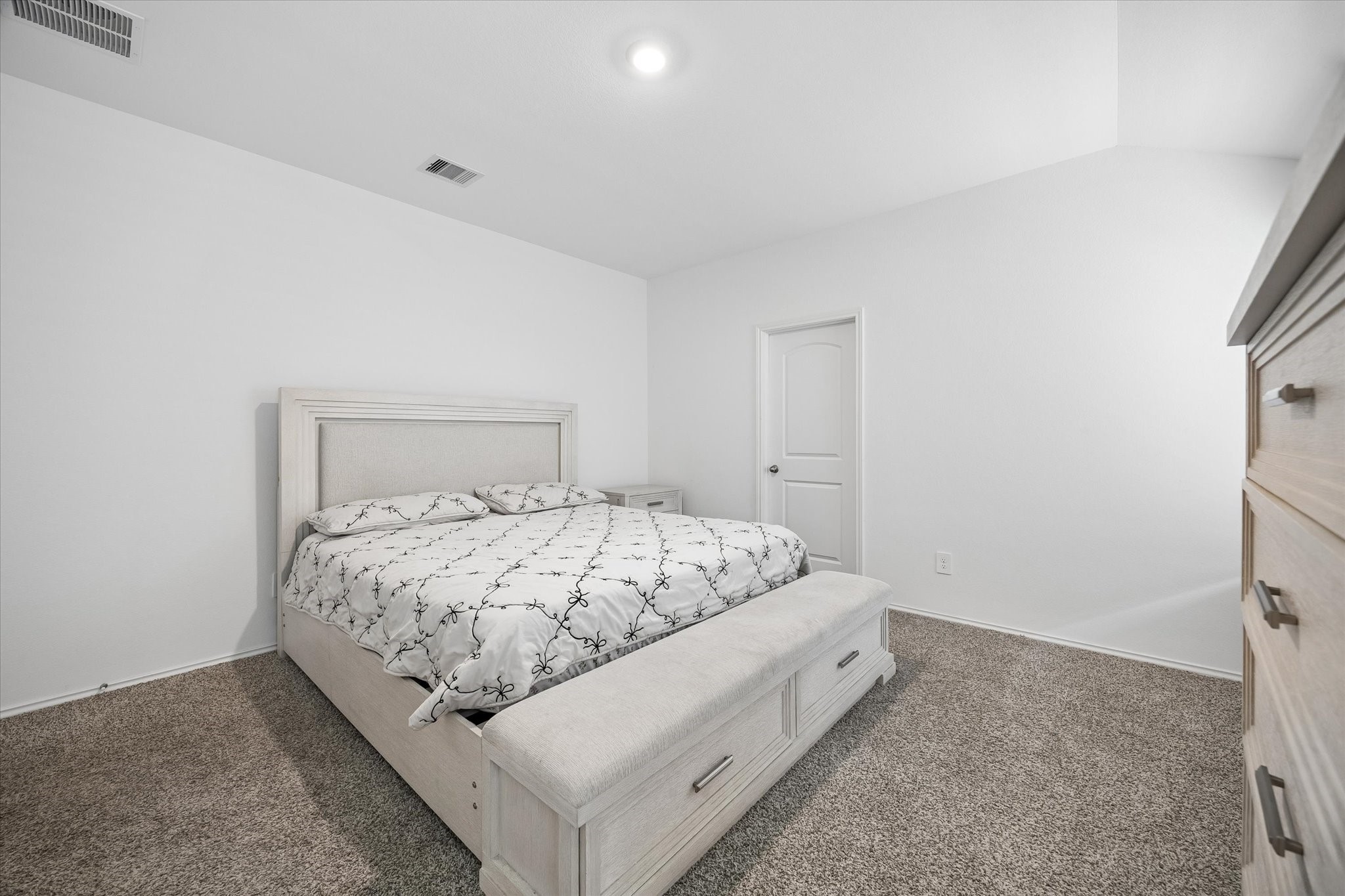 5822 Hampton Valley Drive Property Photo 15