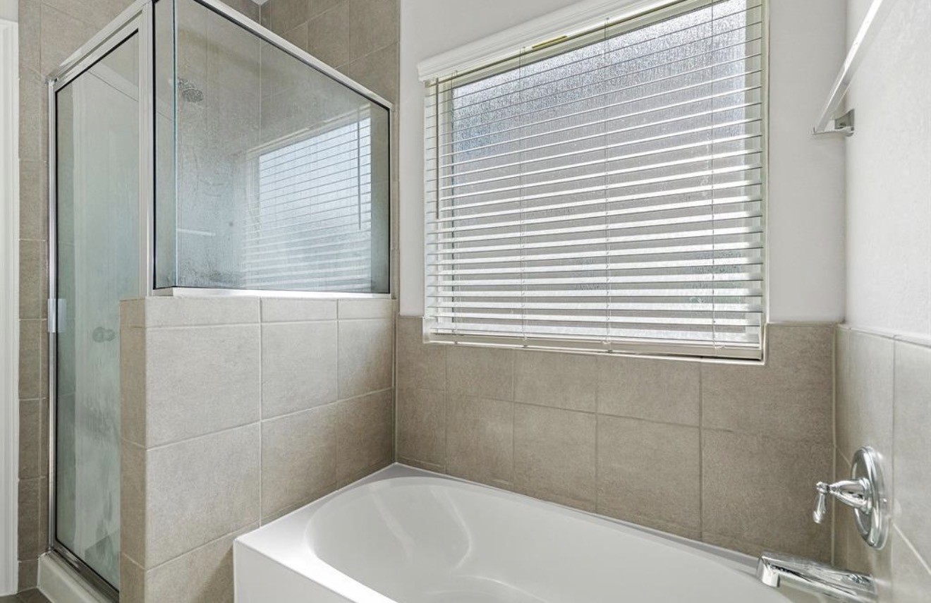 6222 Prince Place Drive Property Photo 14