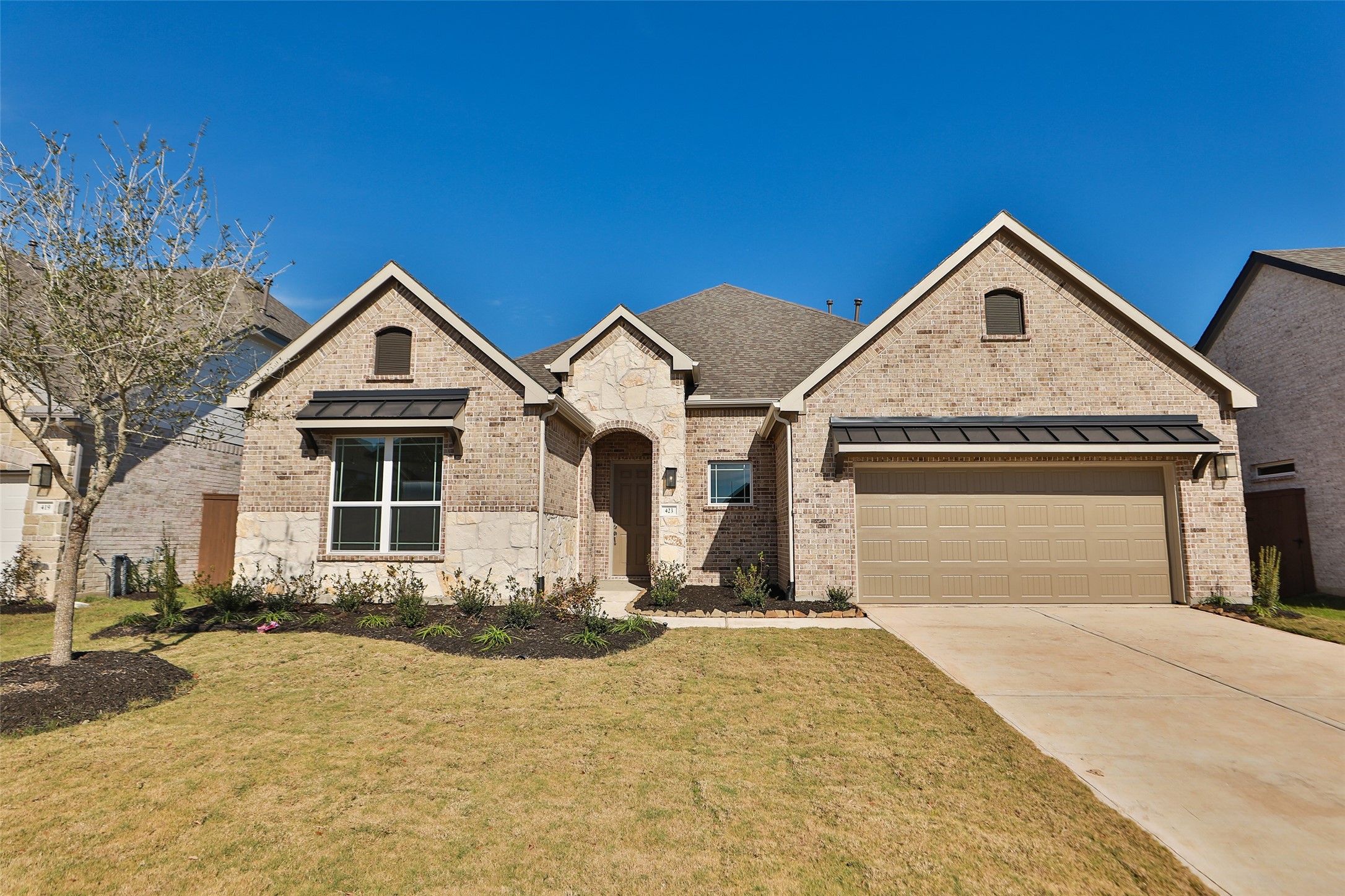 423 Blue River Trail Property Photo 1