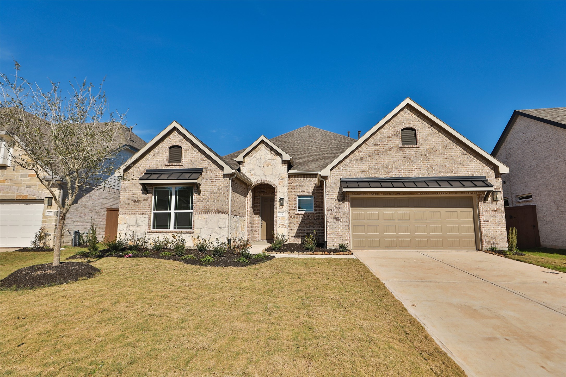423 Blue River Trail Property Photo 3