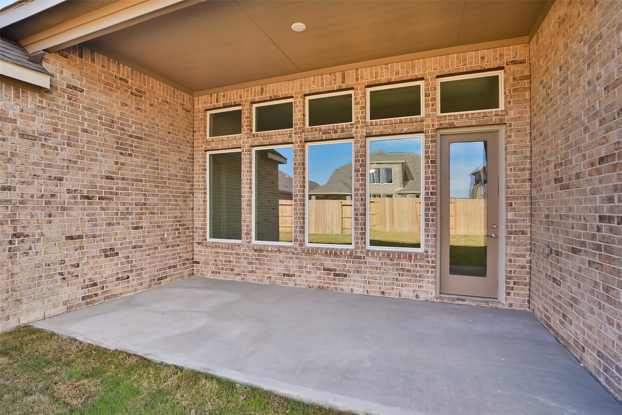 423 Blue River Trail Property Photo 32