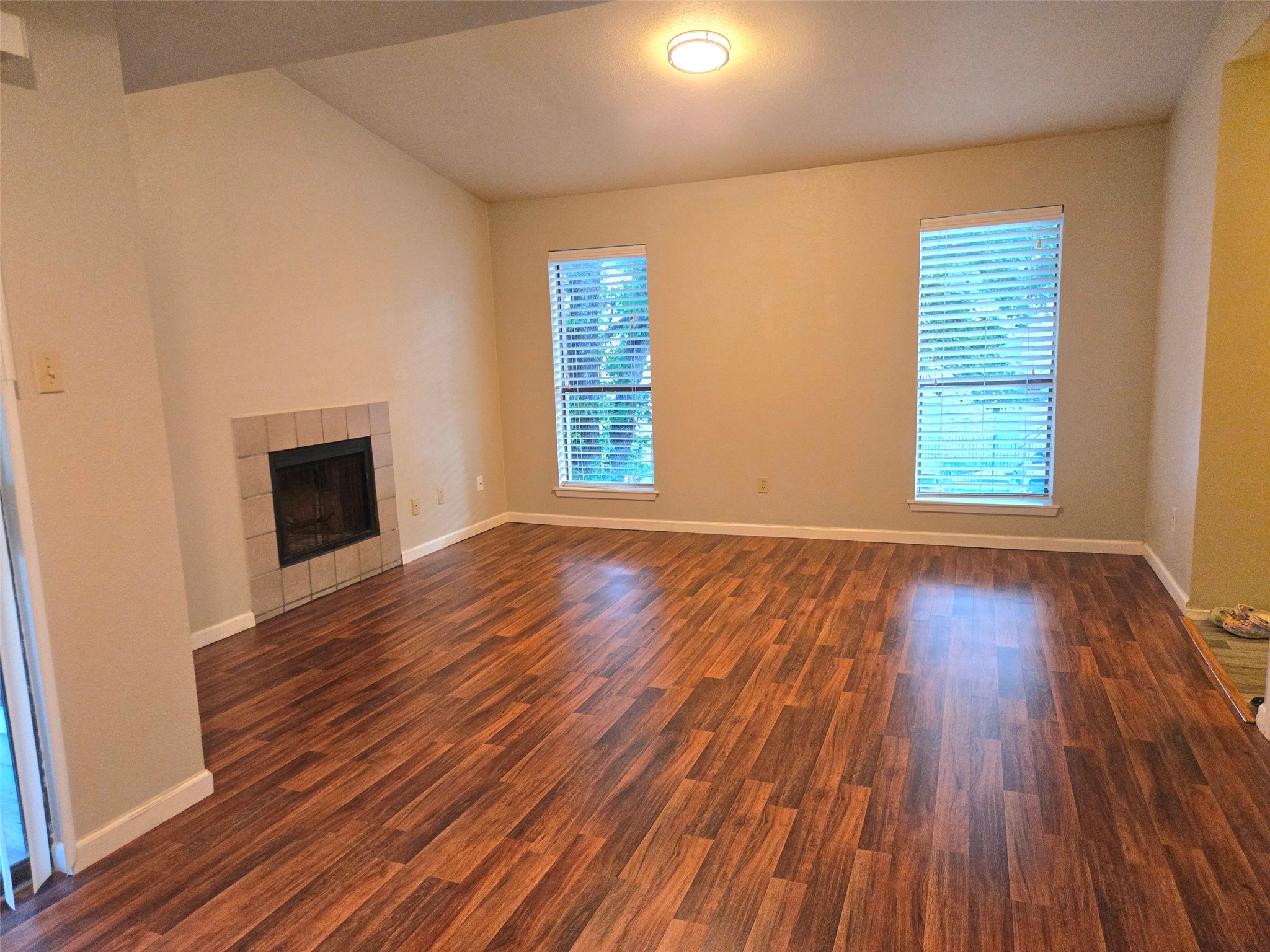 6602 Harbor Town Drive 404 Property Photo 8