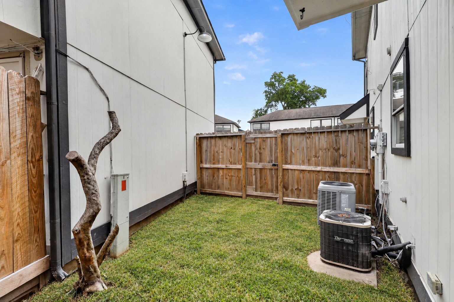 1221 Cedar Post Lane 8c Property Photo 16