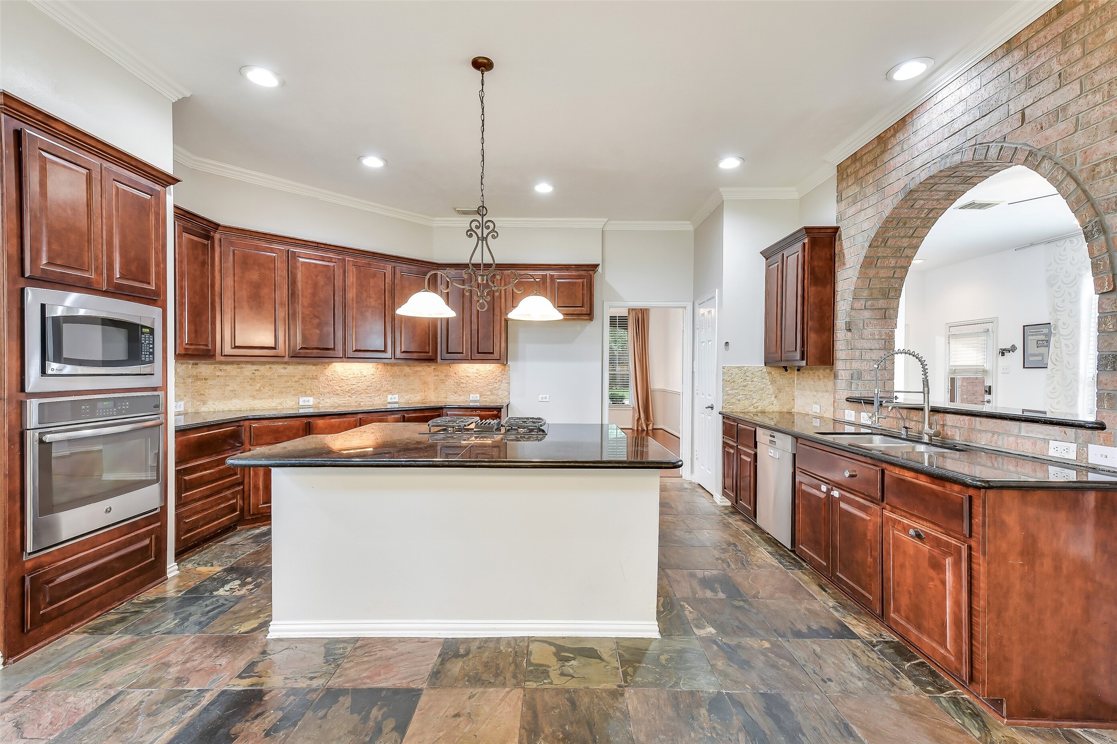8407 Alyssa Gardens Lane Property Photo 10
