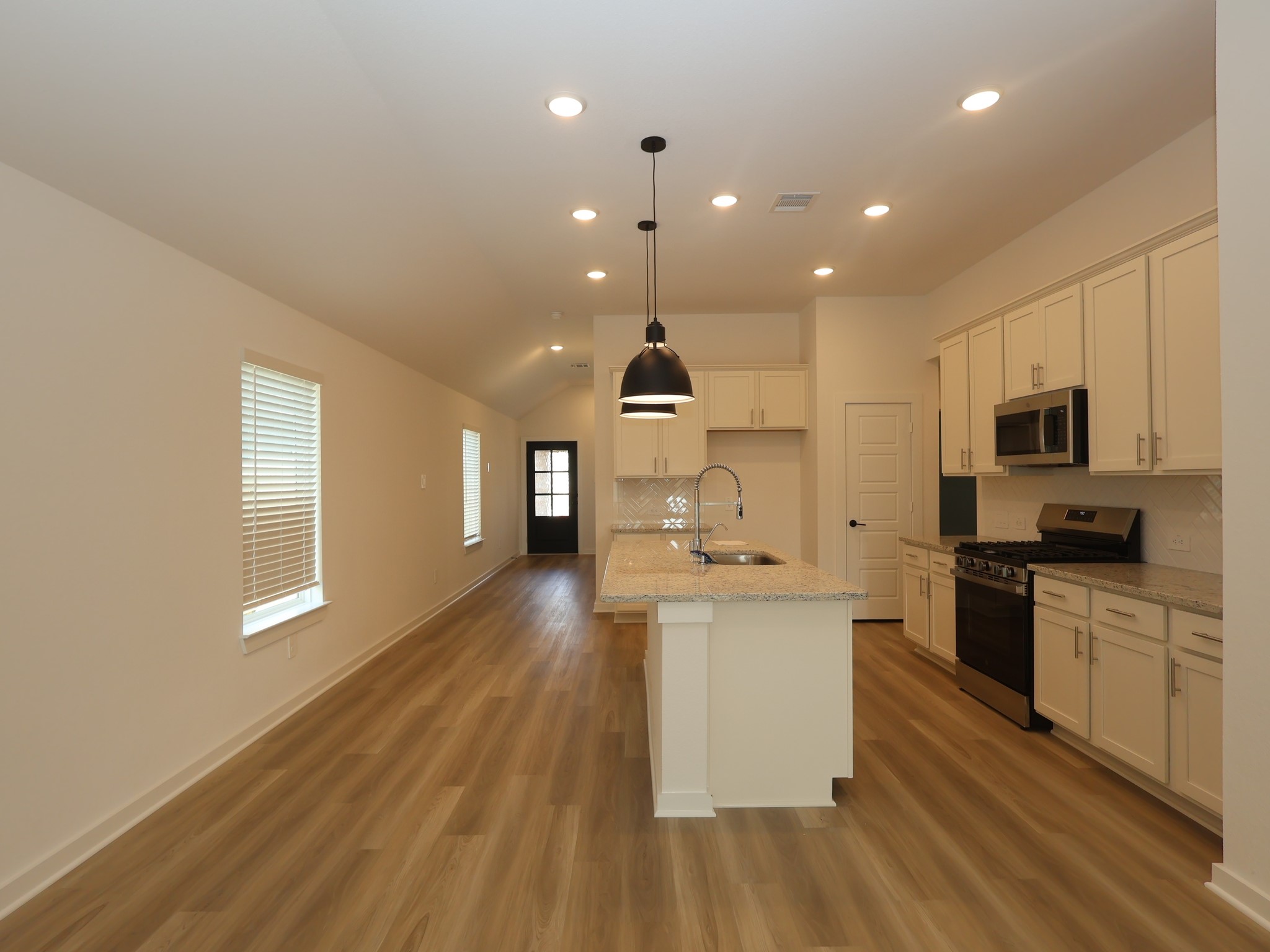 10322 Navarro Path Property Photo 11