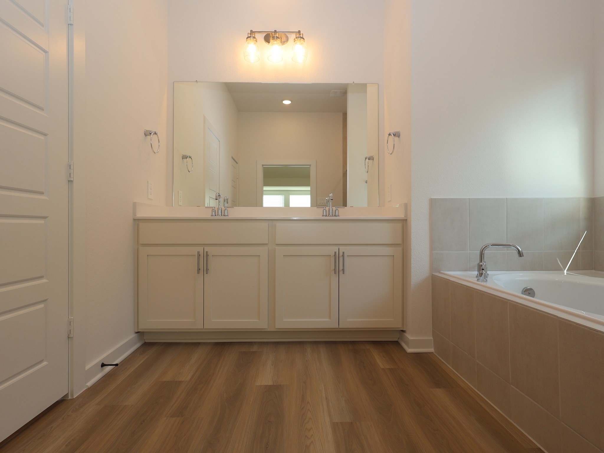10322 Navarro Path Property Photo 18